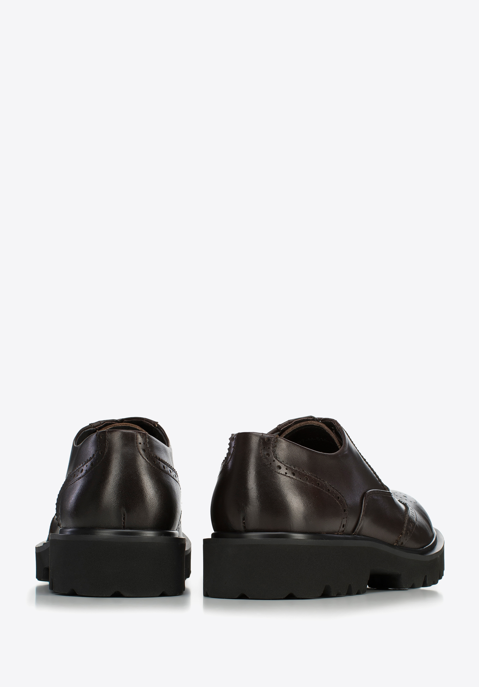 Męskie półbuty skórzane dziurkowane na grubej podeszwie