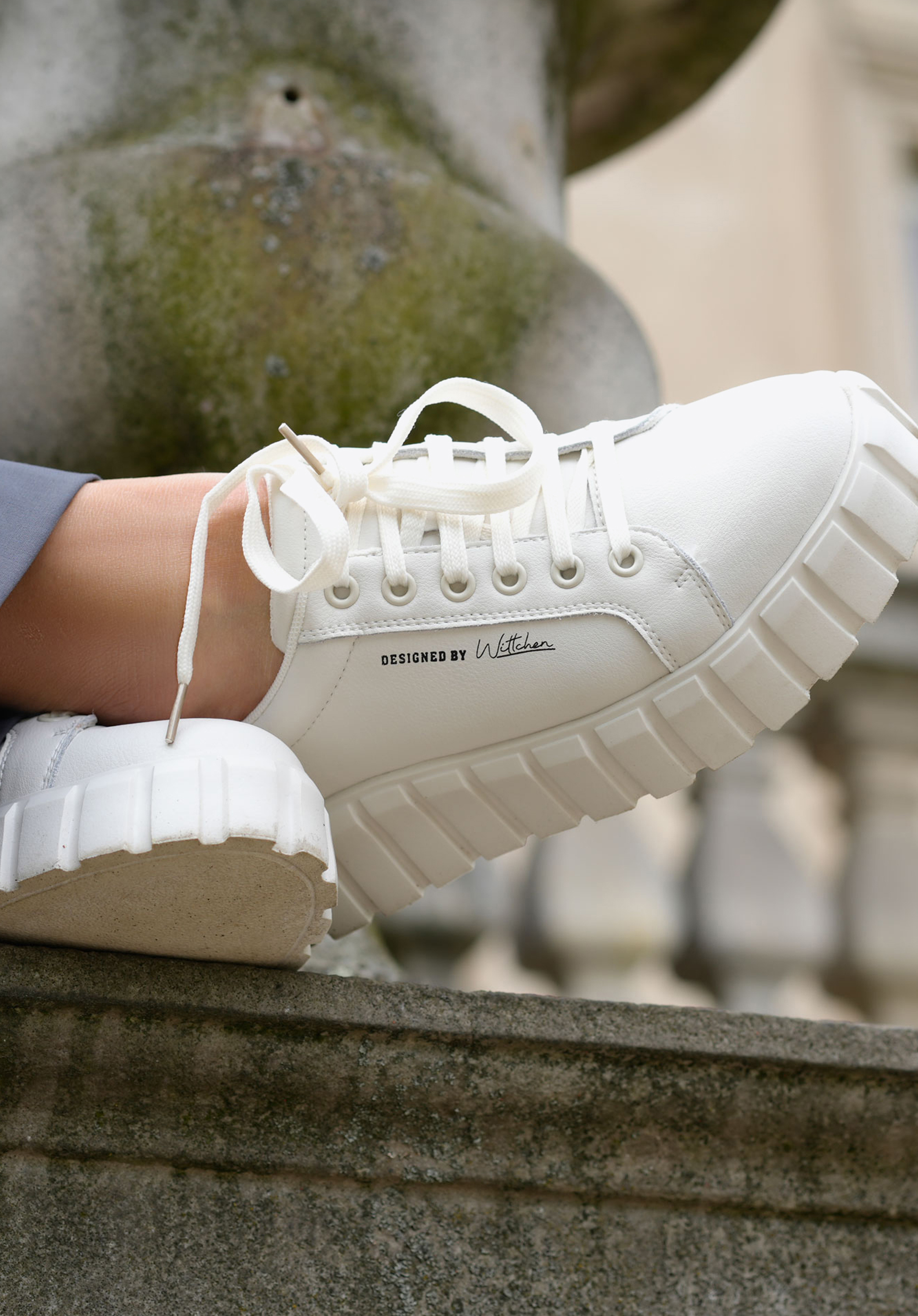 Damskie sneakersy skórzane klasyczne na grubej podeszwie