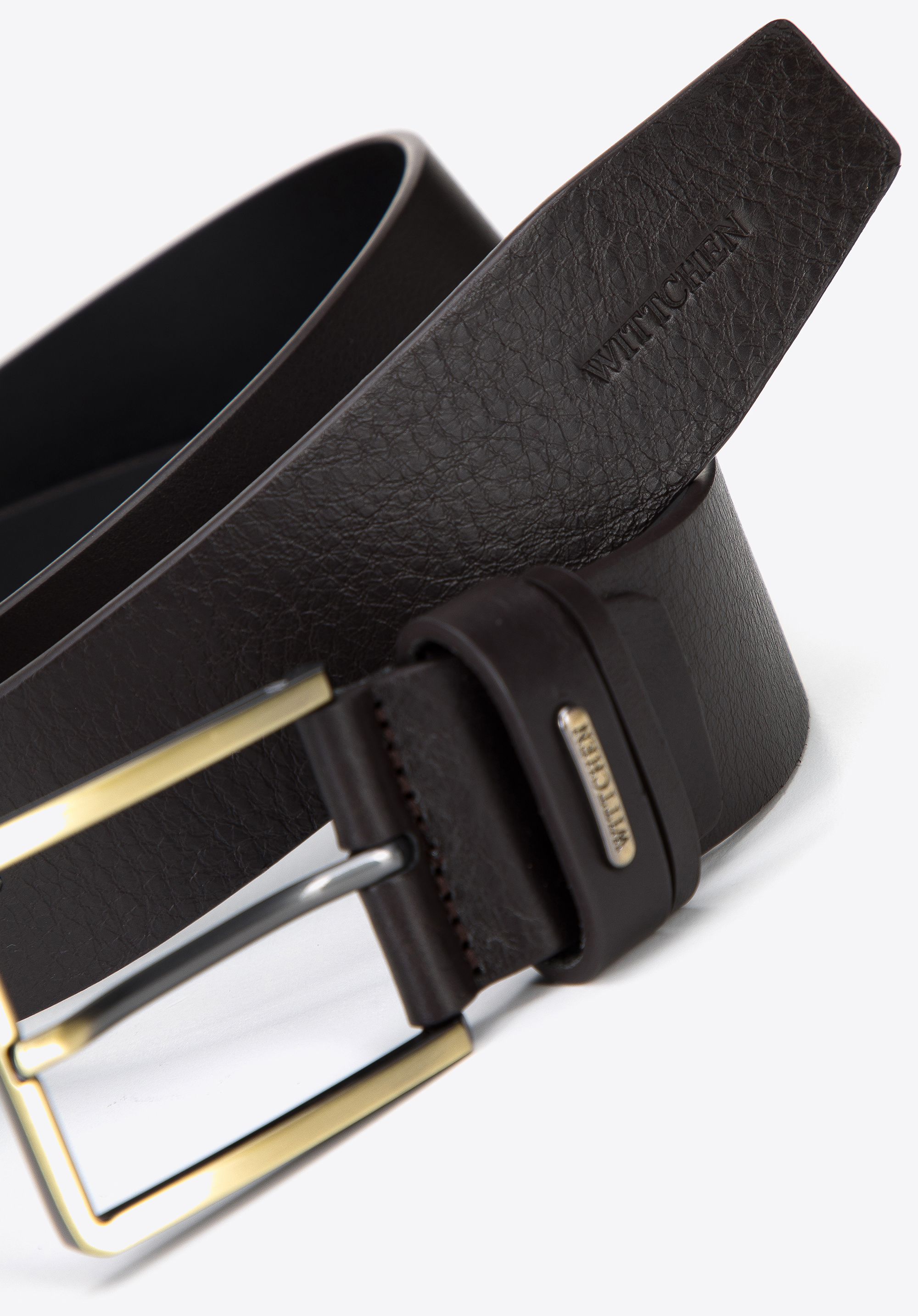 Męski pasek skórzany z tłoczoną klamrą i podwójną szlufką