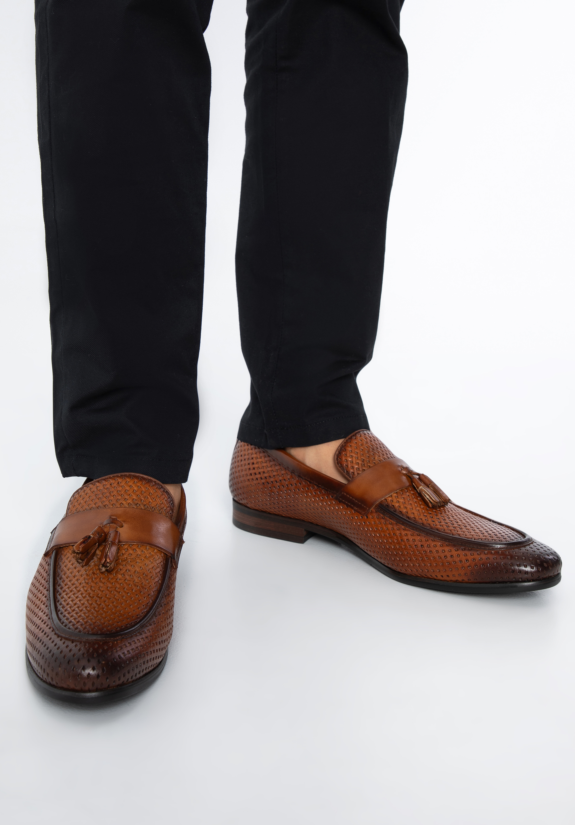 Męskie mokasyny skórzane z plecionką i chwostami