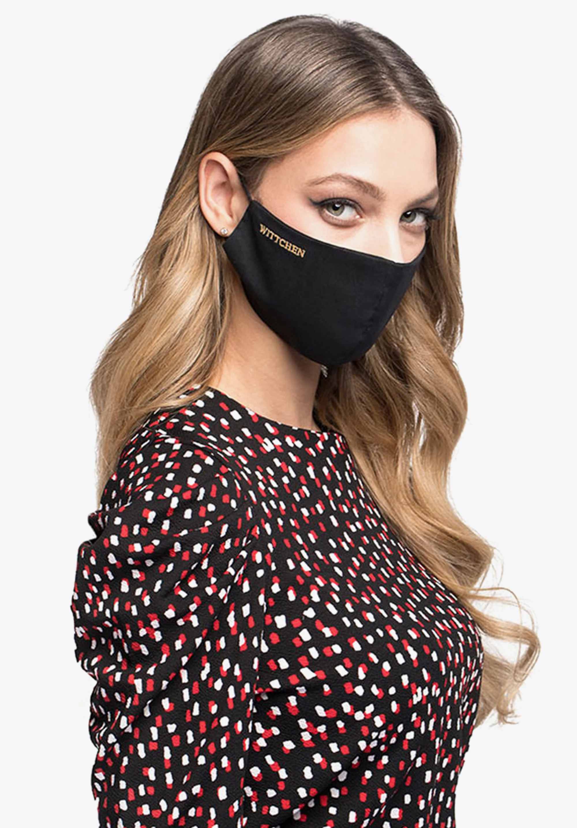 Maseczka bawełniana profilowana ze złotym logo