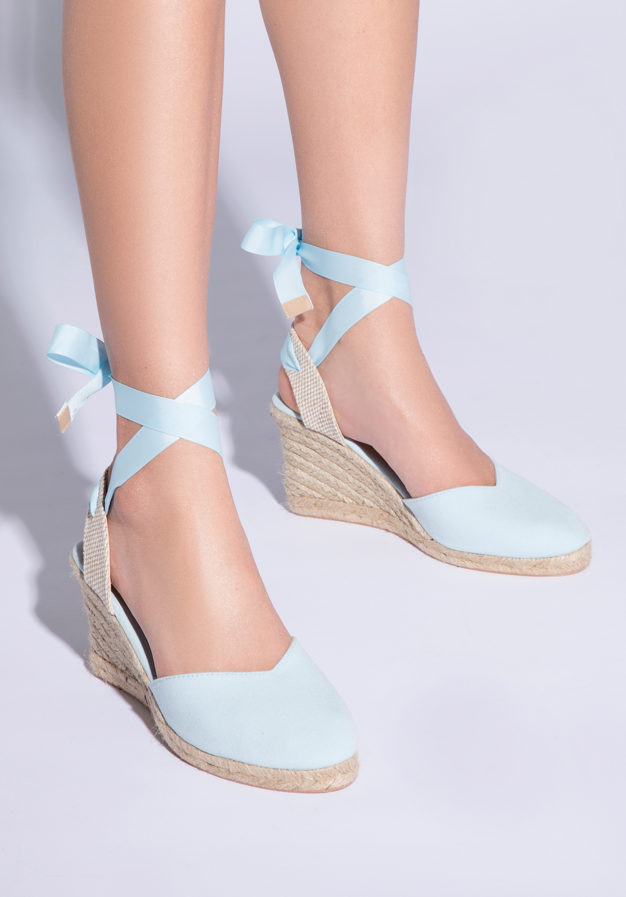 Damskie espadryle z wycięciem