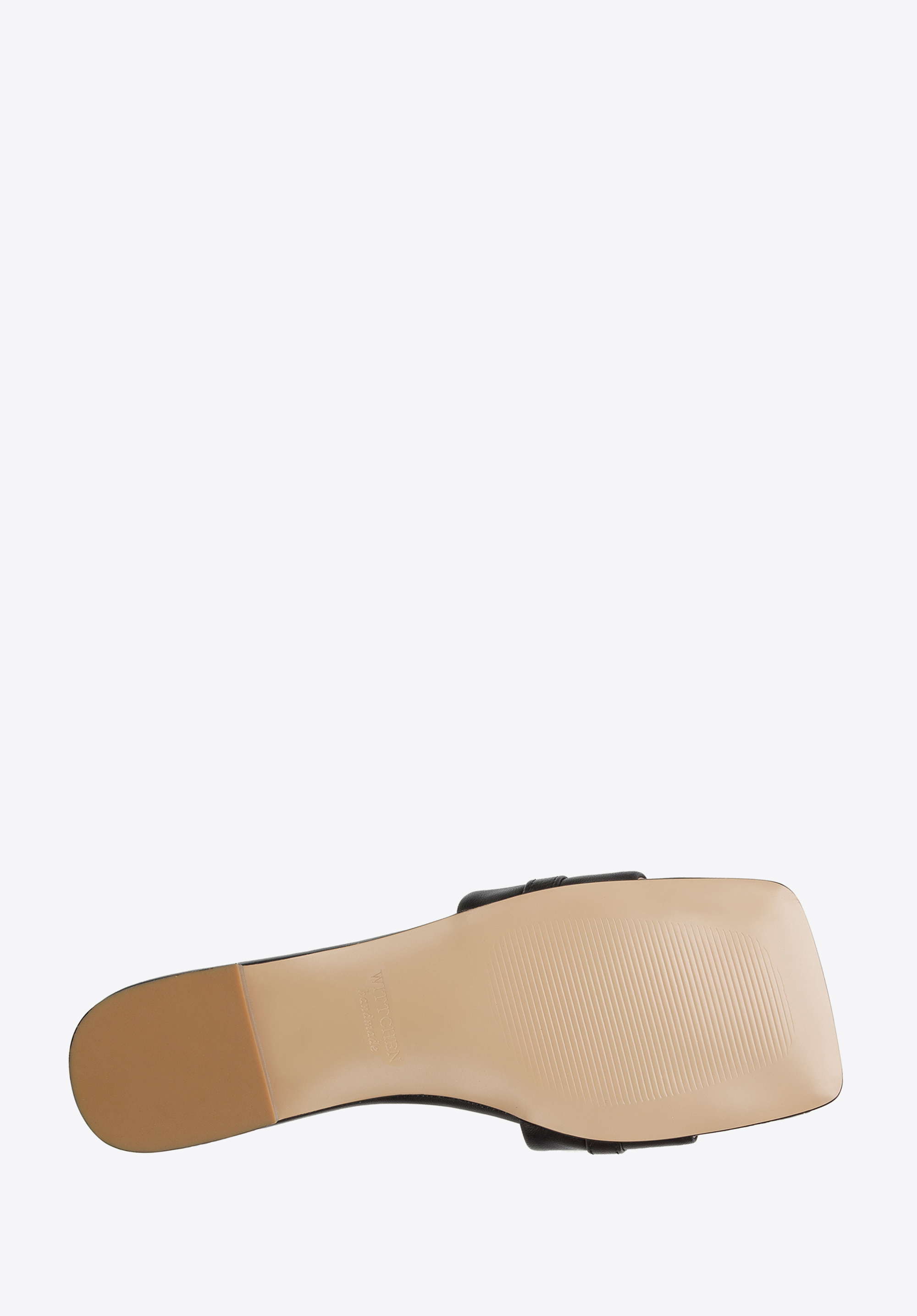 Damskie klapki skórzane z połyskującą klamrą