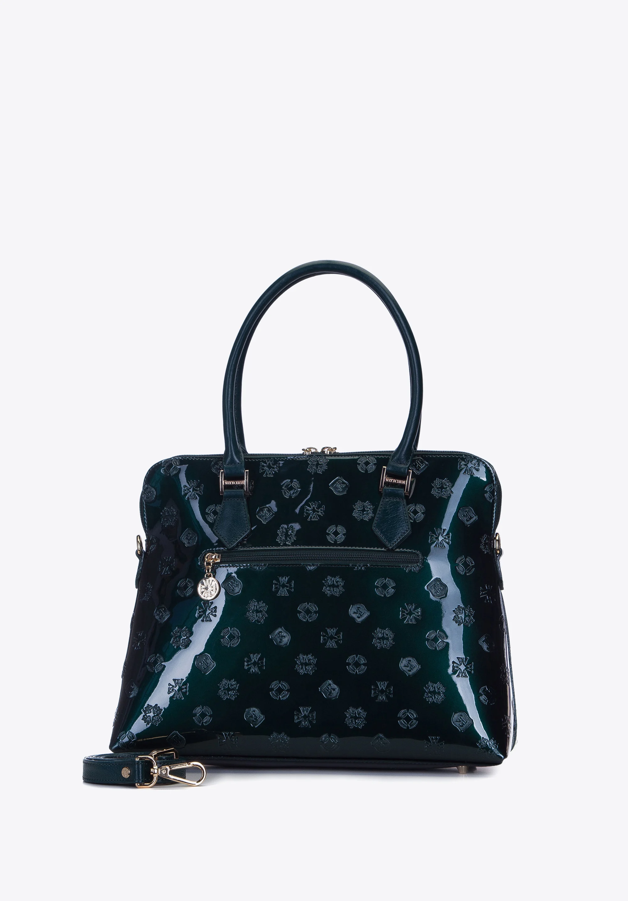 Kuferek lakierowany z tłoczeniami i tasiemką