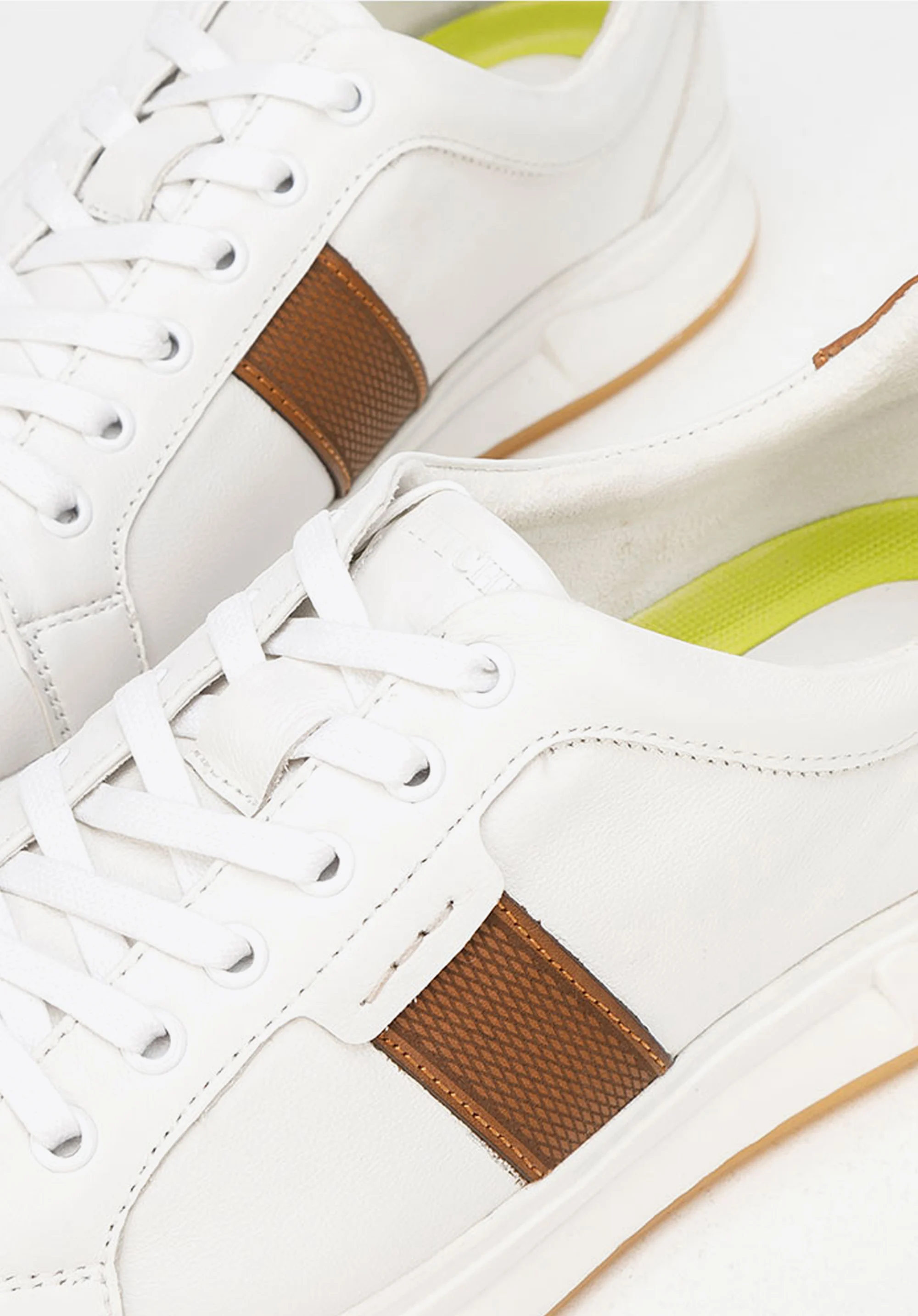 Męskie sneakersy skórzane na gumowej podeszwie