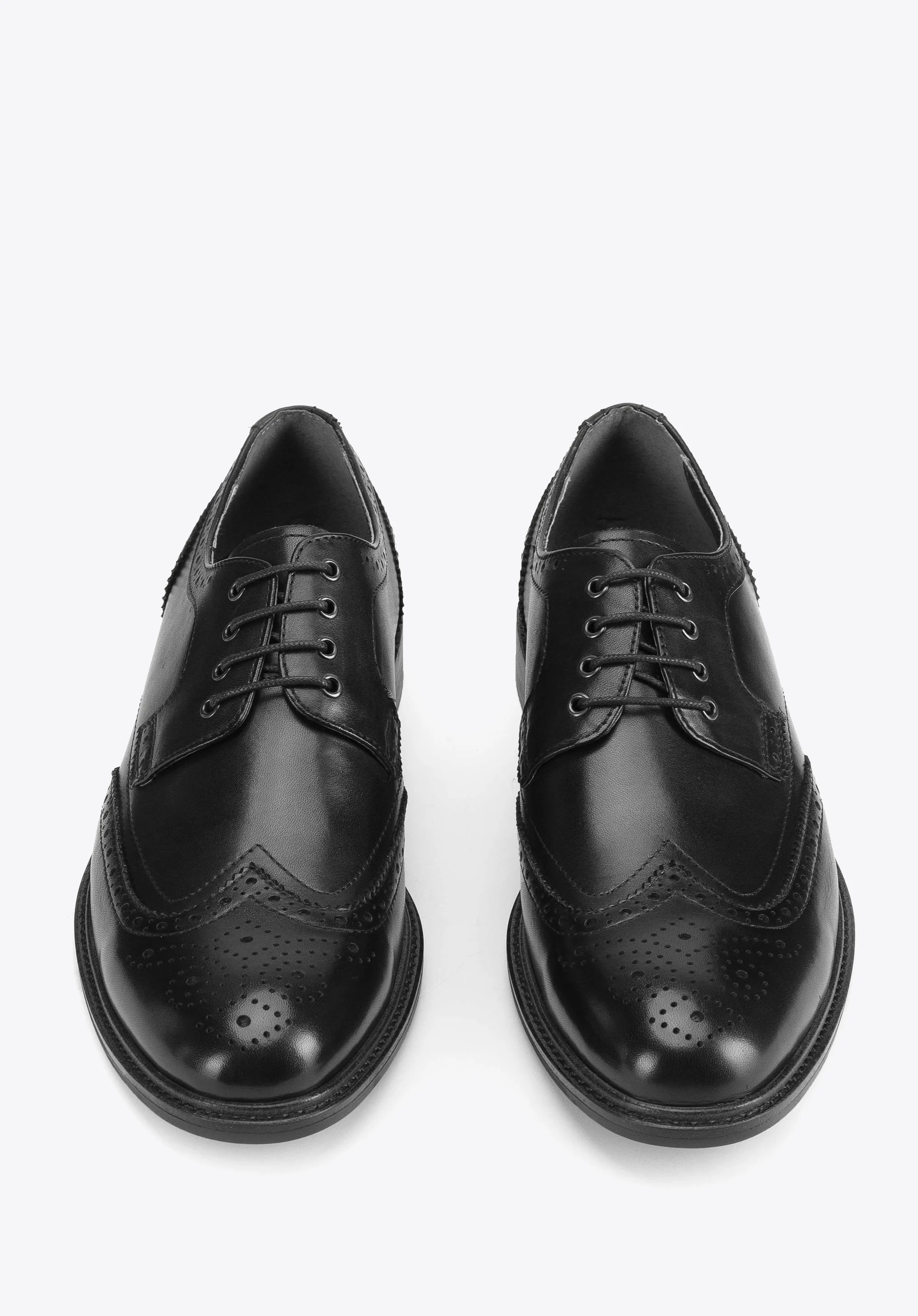 Męskie brogsy ze skóry licowej z perforacjami