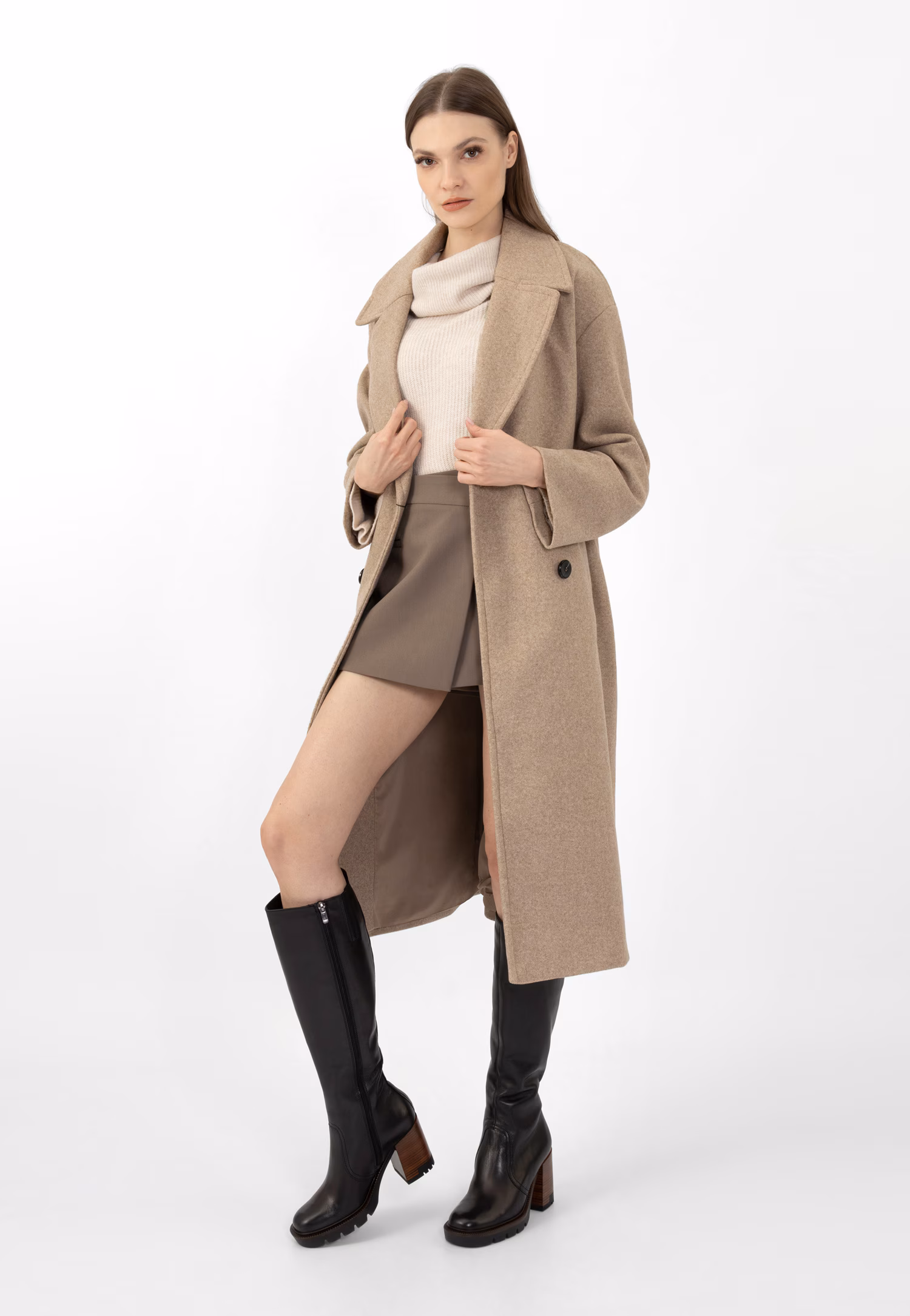 Czarne kozaki damskie na słupku