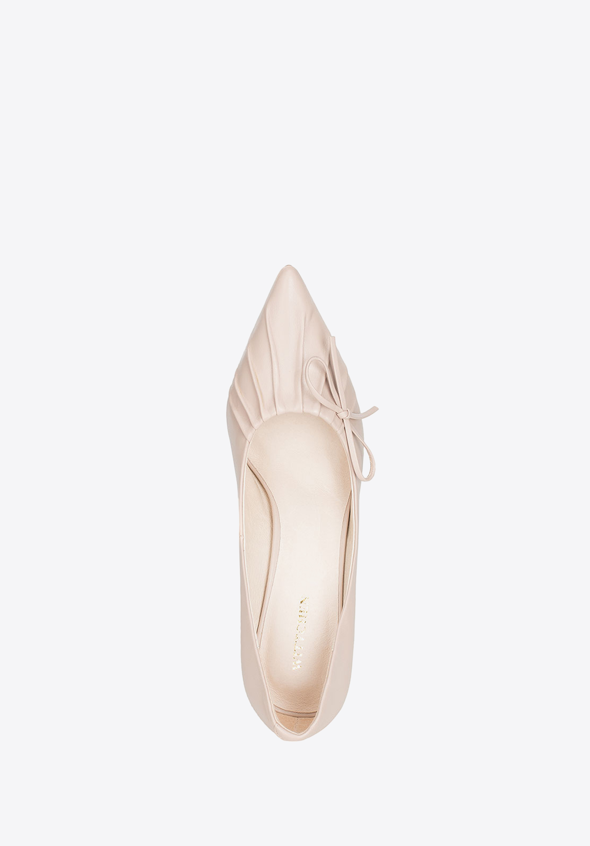 Szpilki skórzane z marszczonym przodem