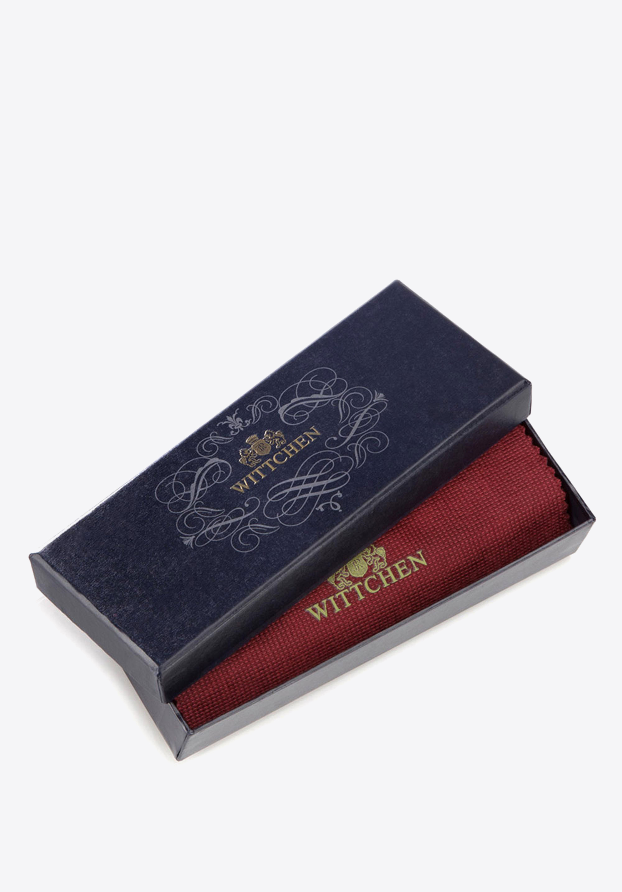 Damski portfel z lakierowanej skóry z monogramem