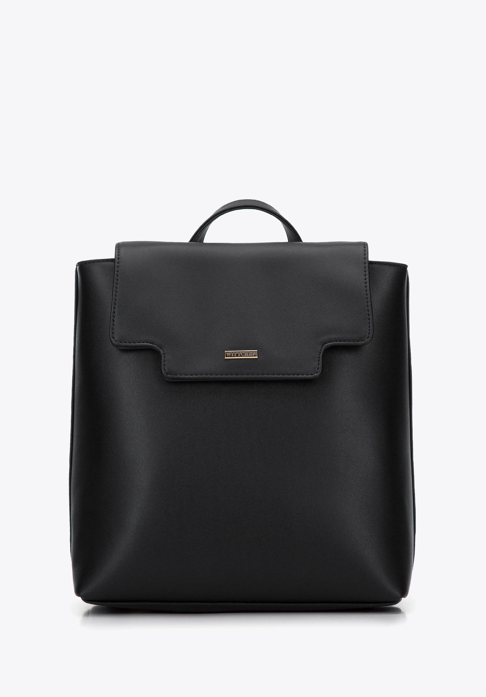 Damski plecak z ekoskóry z wyciętą klapą