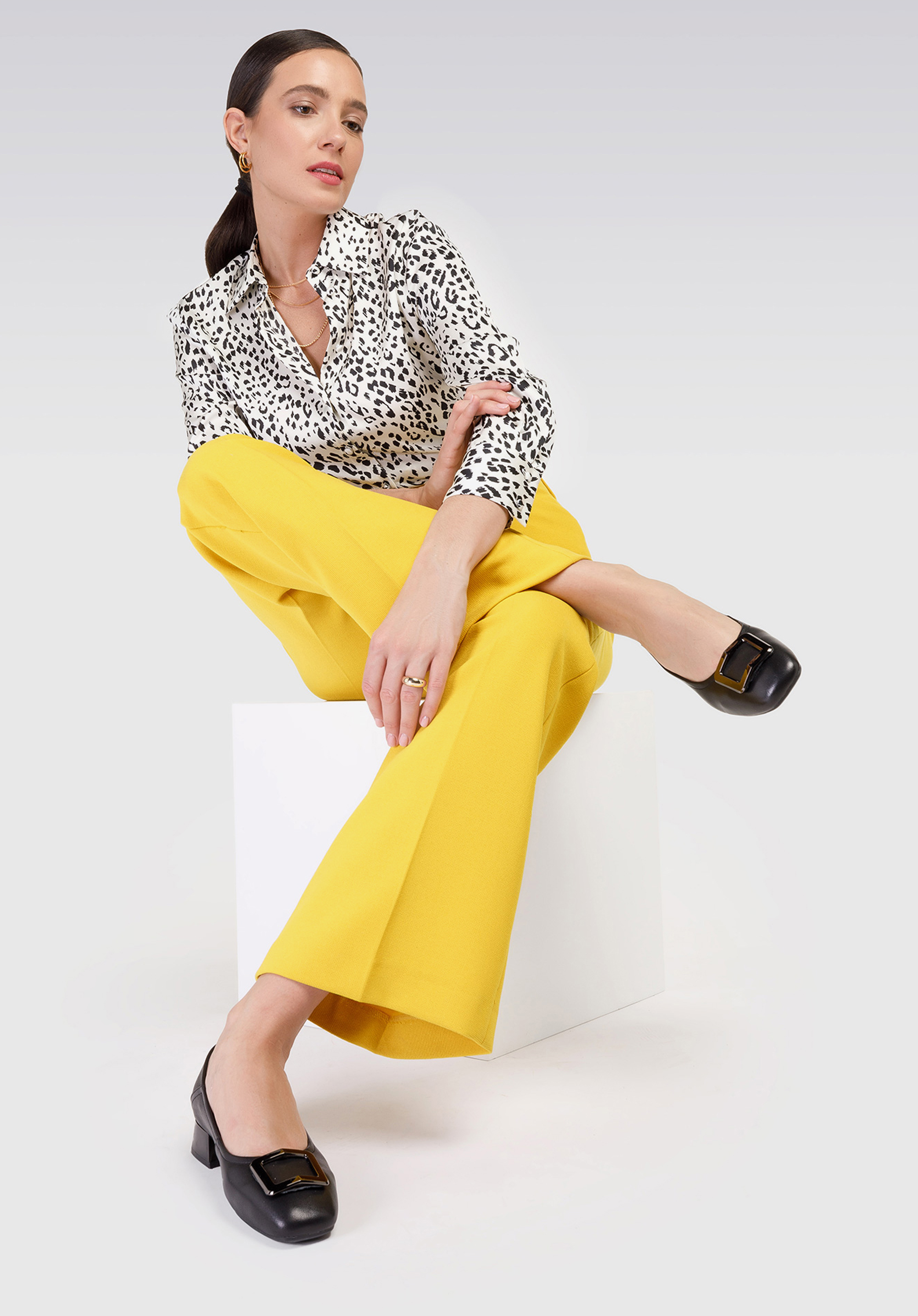 Baleriny skórzane z klamerką