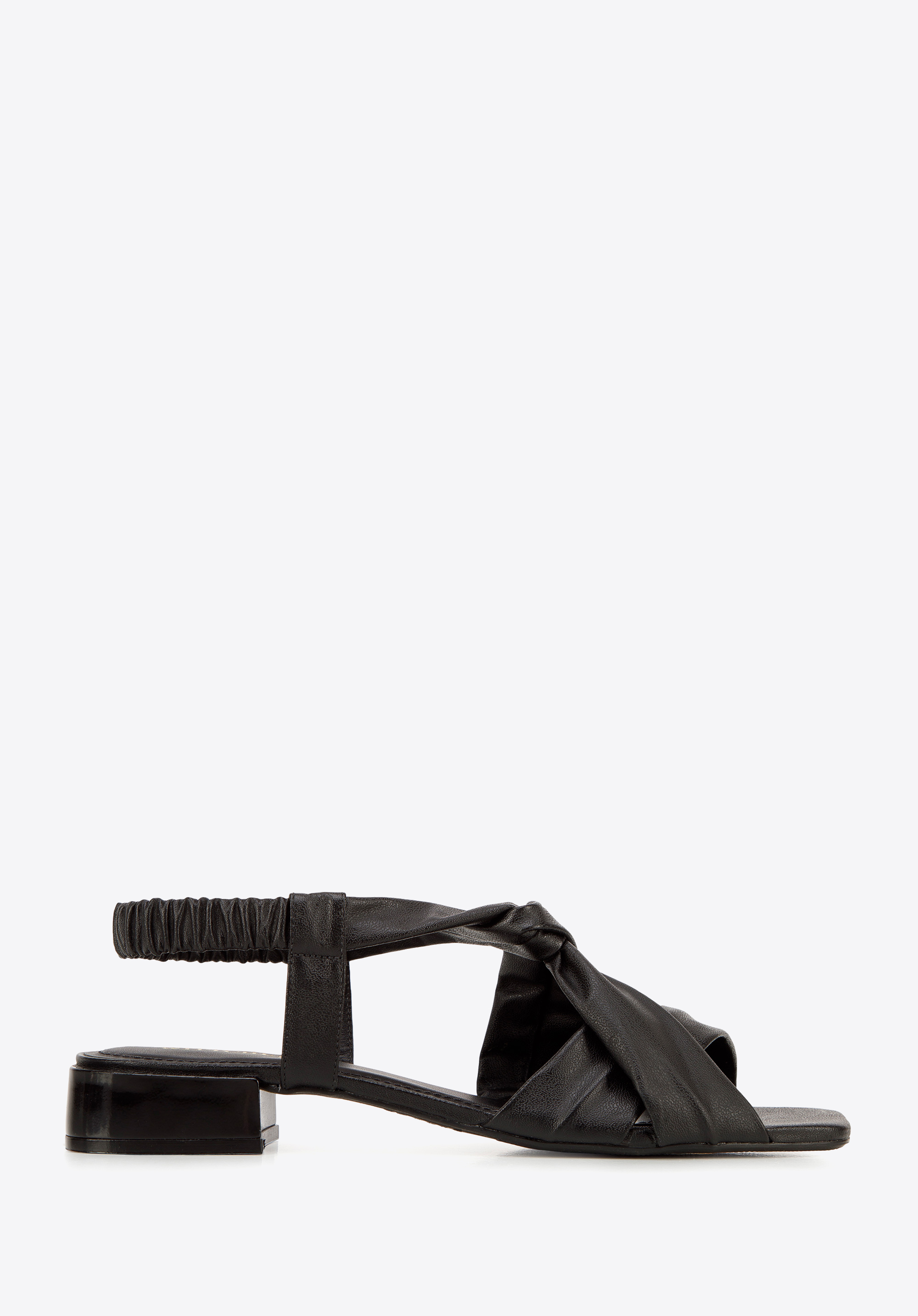 Damskie sandały skórzane z supełkiem na niskim obcasie