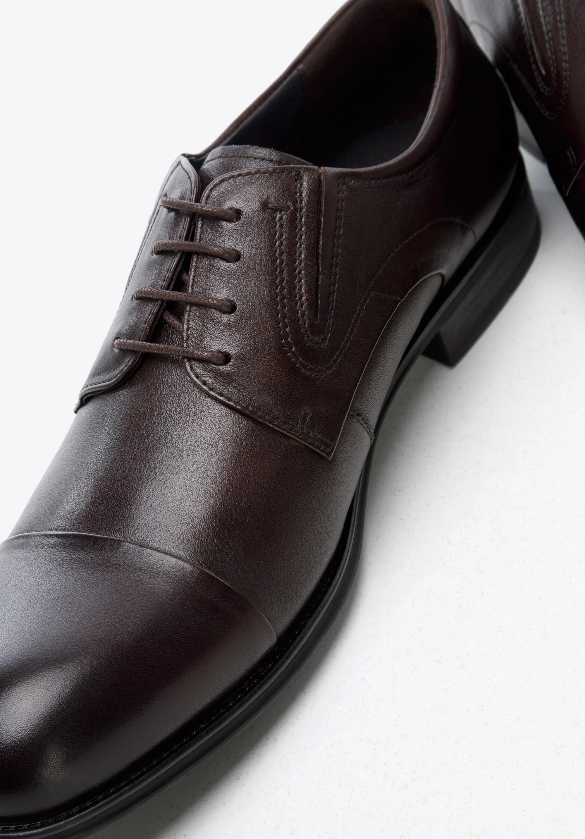 Męskie derby skórzane z wszytymi gumkami