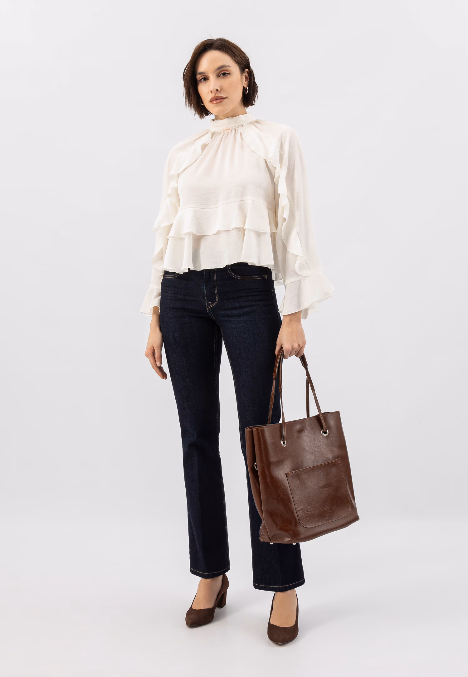 Czarna torebka damska z dwoiny foliowanej