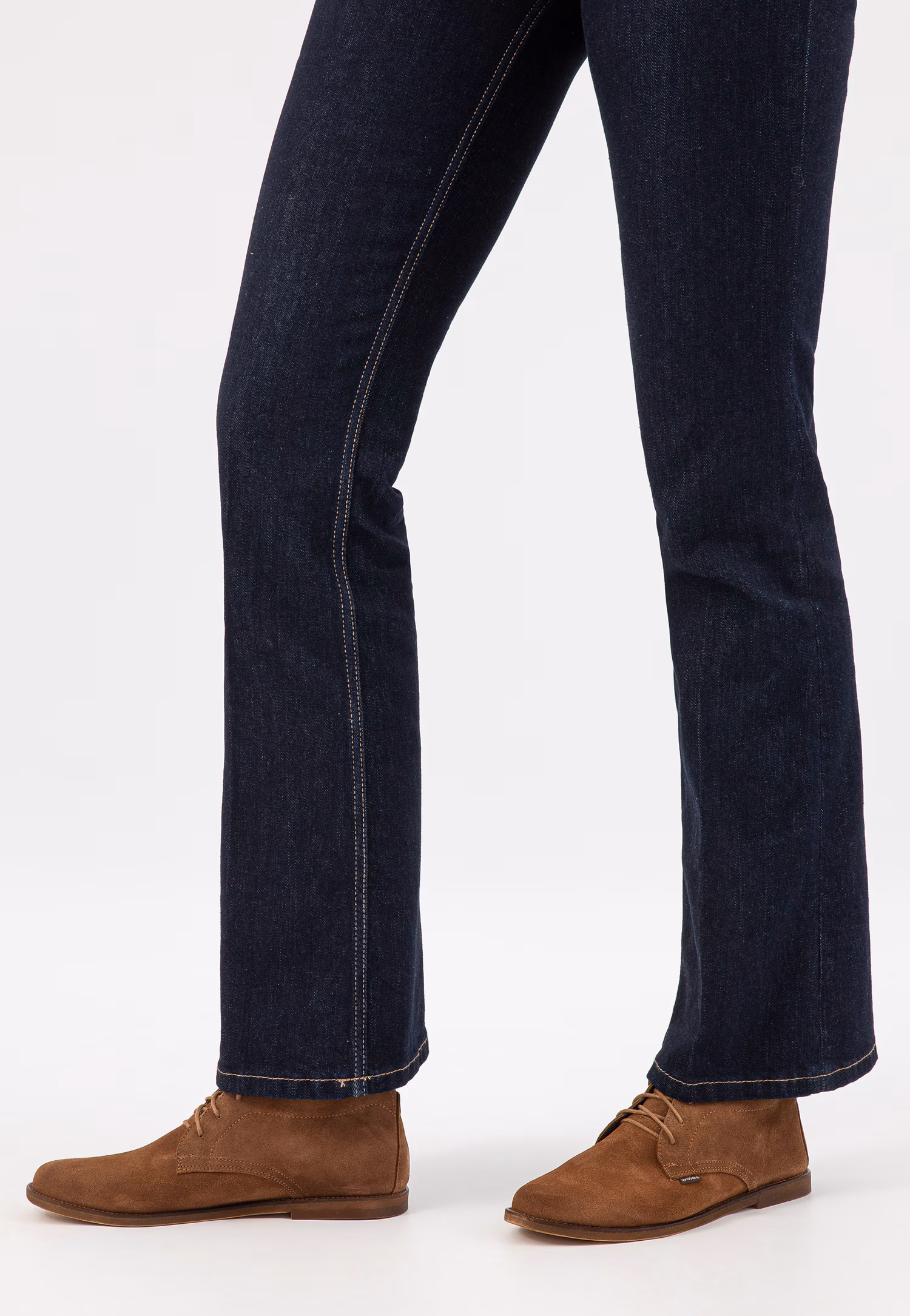 Jasnobrązowe trzewiki damskie z dwoiny welurowej