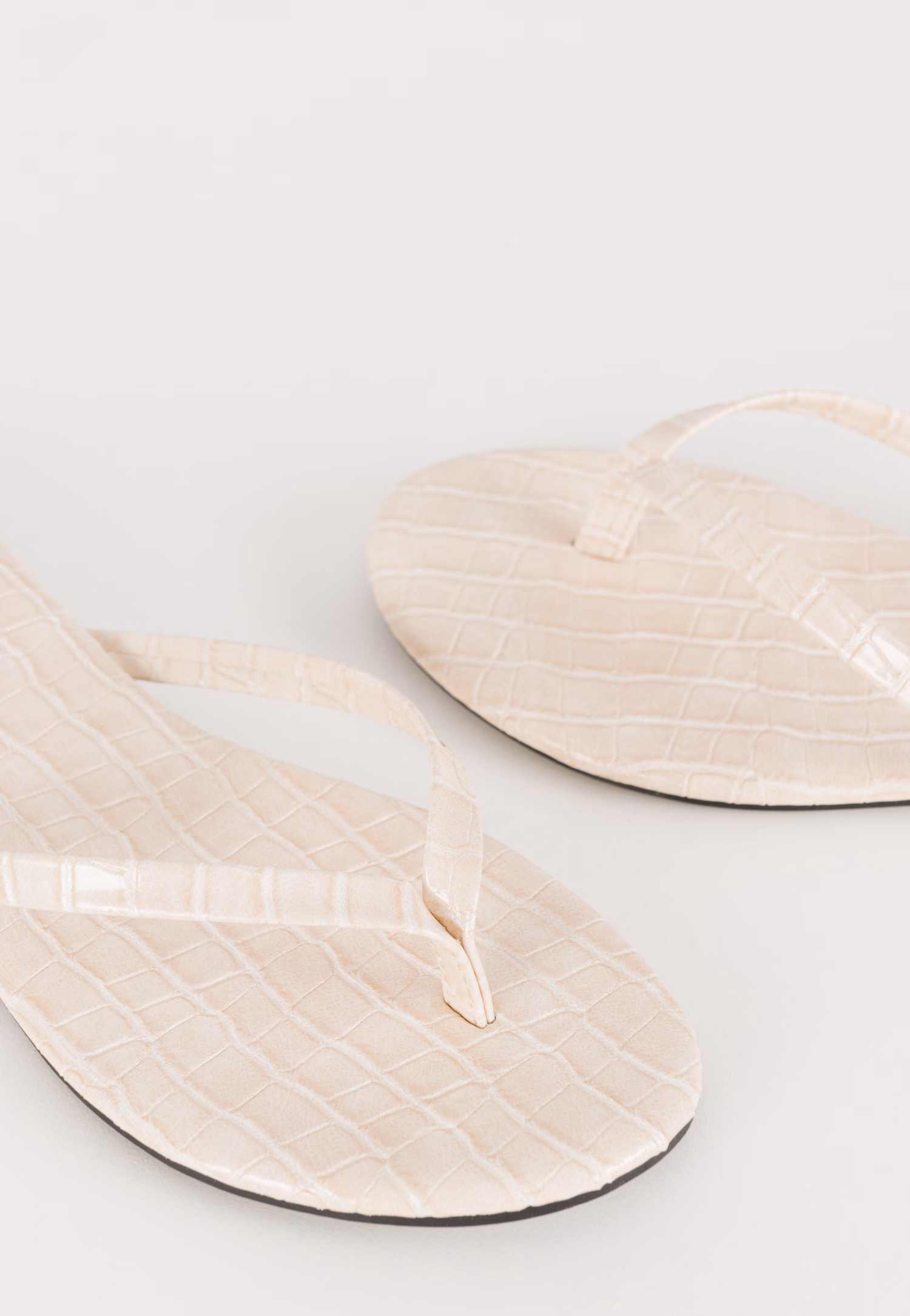 WJS beżowe klapki damskie typu japonki