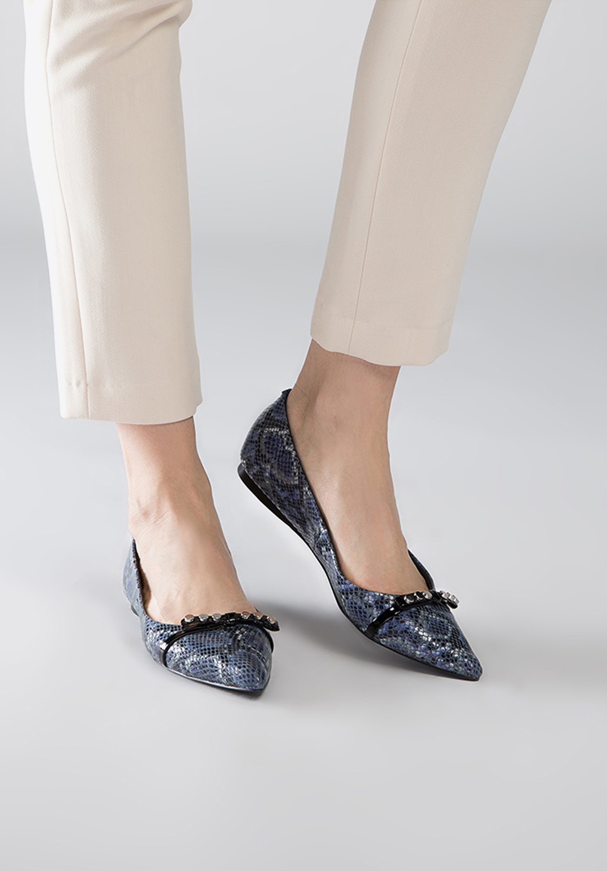 Baleriny ze skóry lizard z ćwiekami