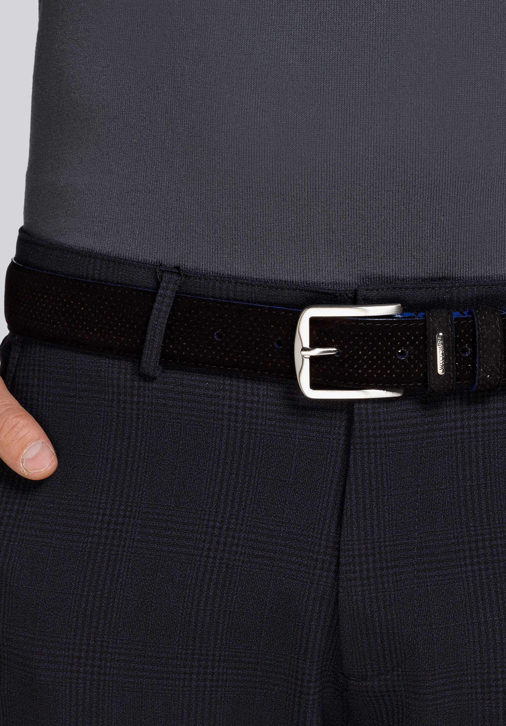 Męski pasek z perforowanej skóry welurowej