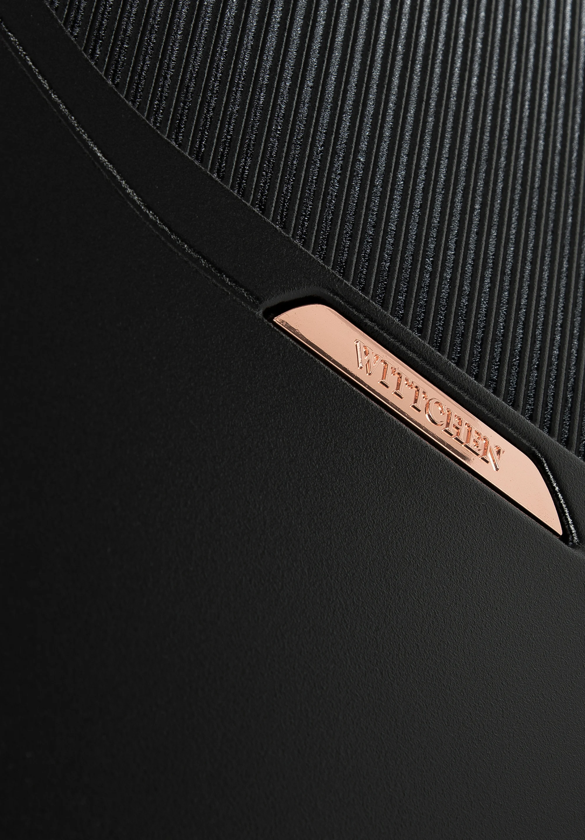 Walizka kabinowa z polikarbonu z suwakiem w kolorze różowego złota