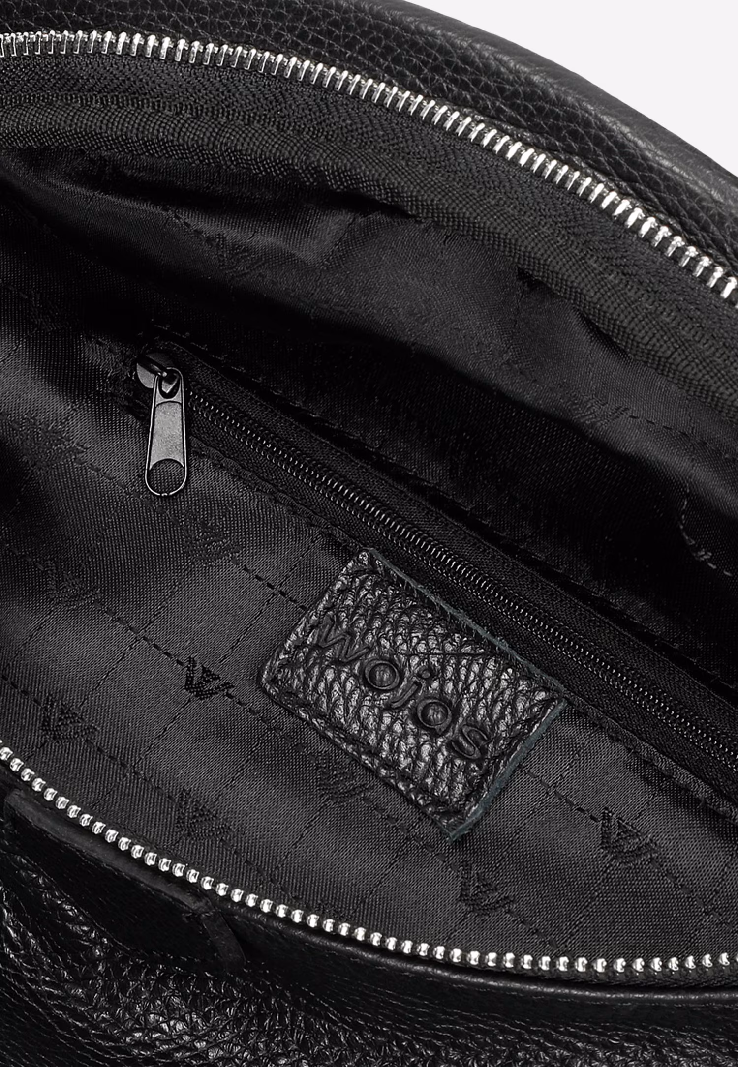 Duża czarna nerka damska ze skóry licowej