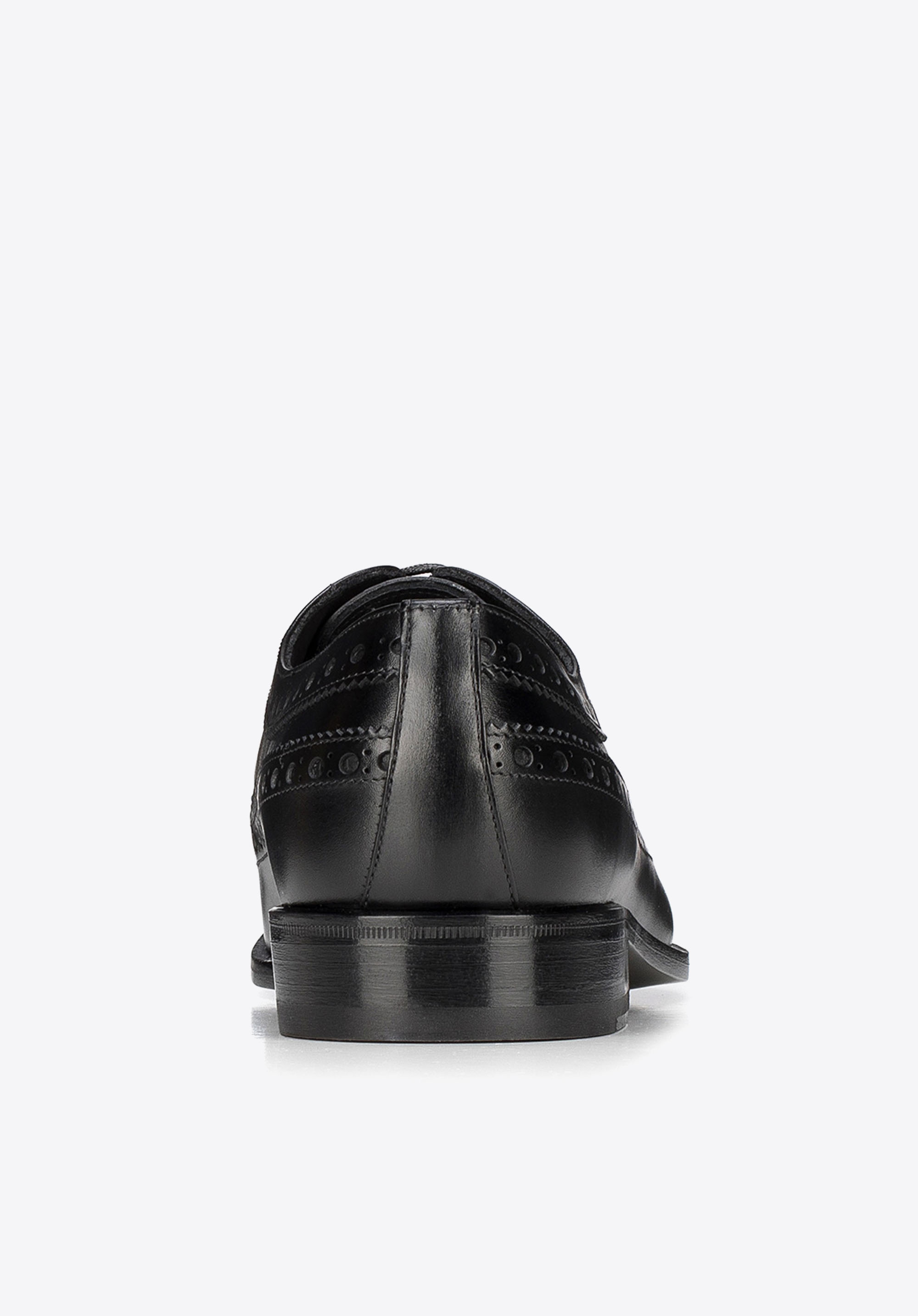 Męskie brogsy skórzane z ażurowymi zdobieniami