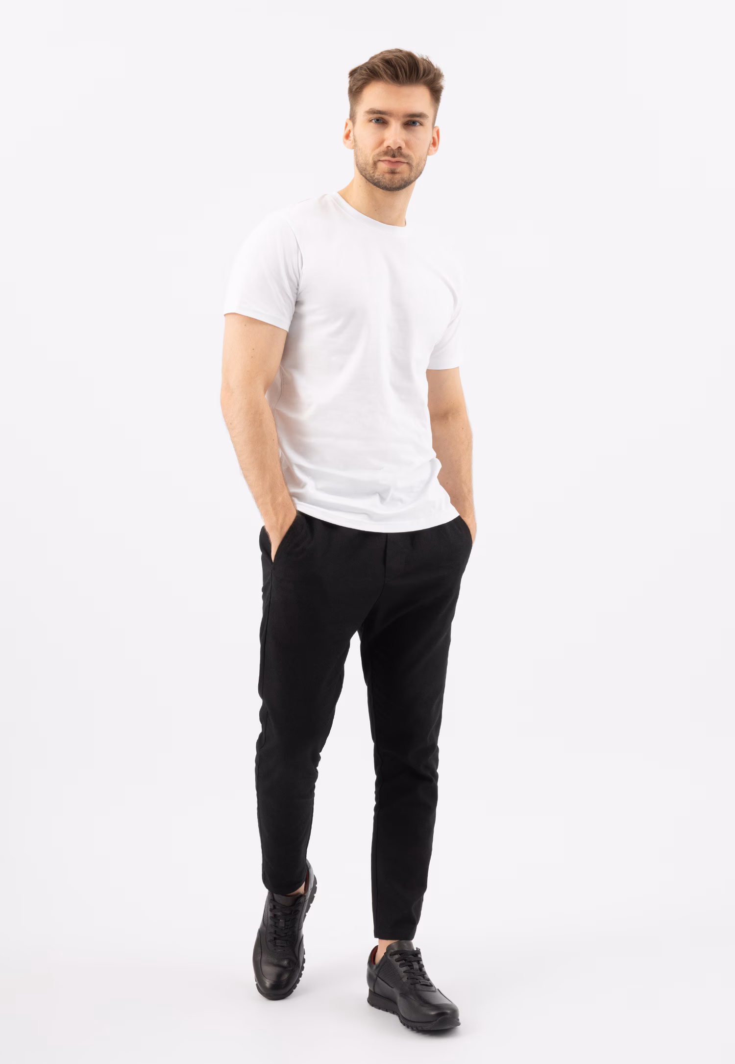 Czarne skórzane półbuty męskie typu sneakers