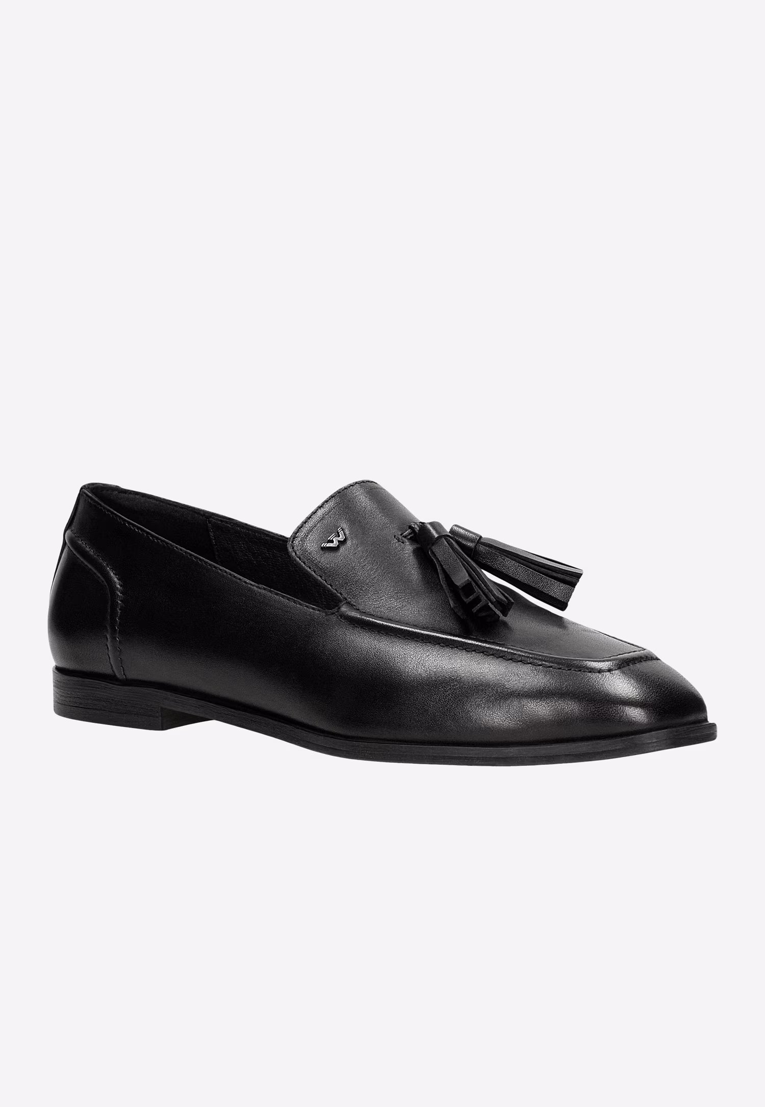 Beżowe lordsy z chwostami