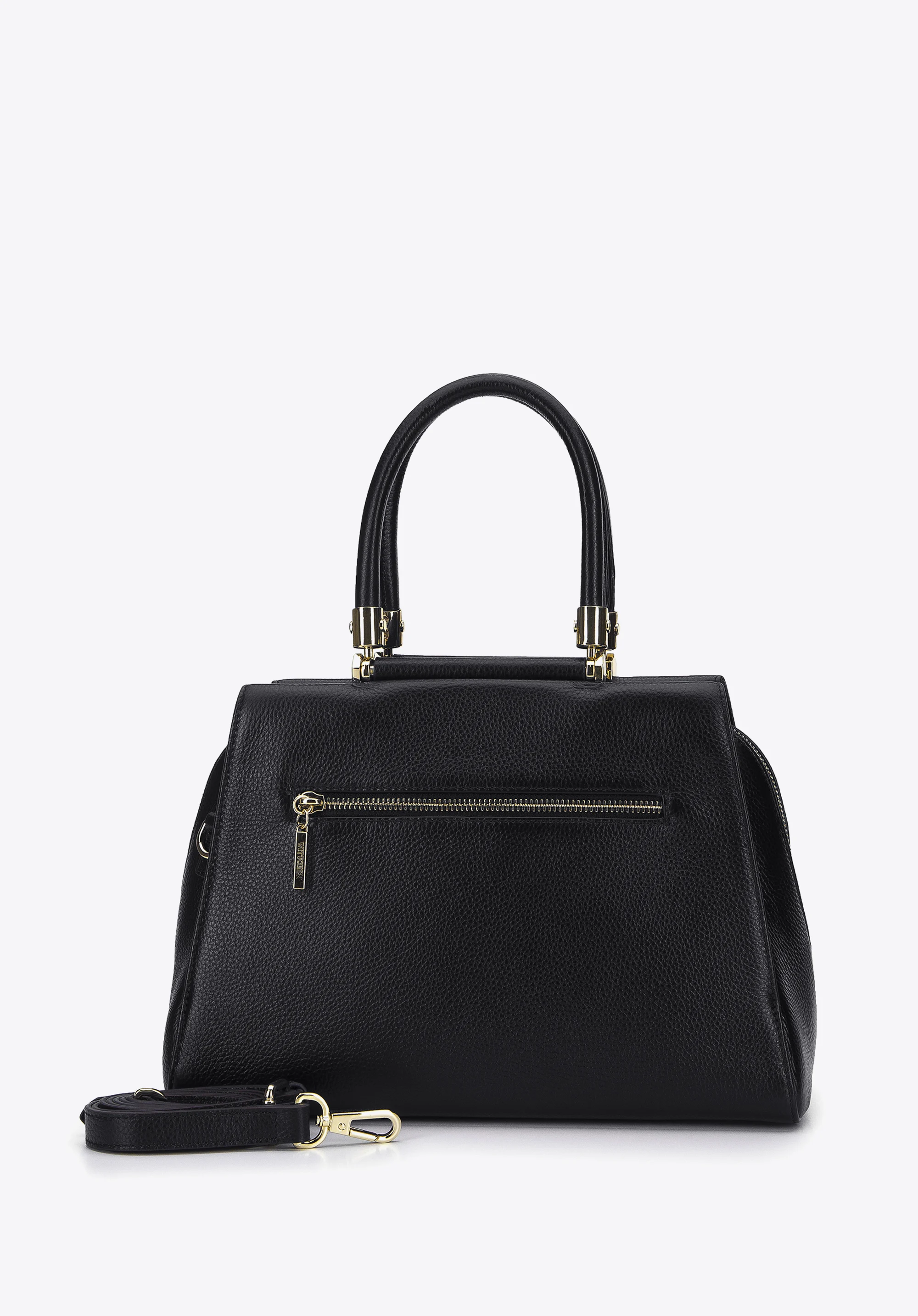 Torebka kuferek skórzana z geometrycznymi okuciami