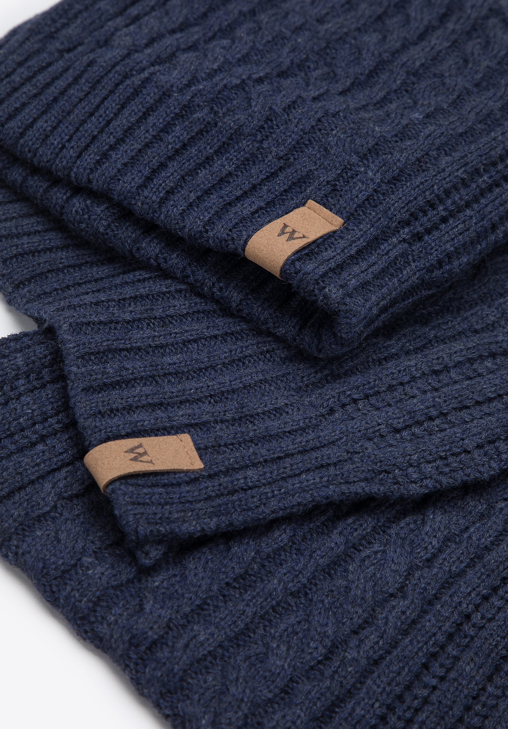 Męski komplet zimowy z ozdobnym splotem klasyczny