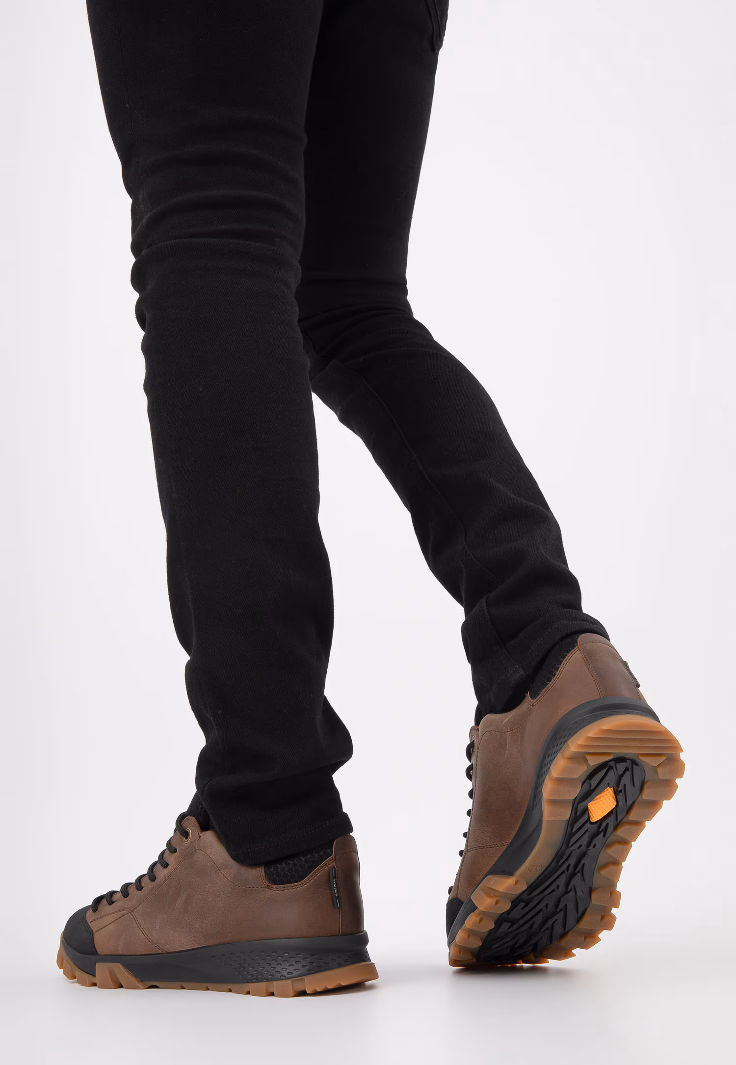 Półbuty męskie trekkingi w kolorze brązowym