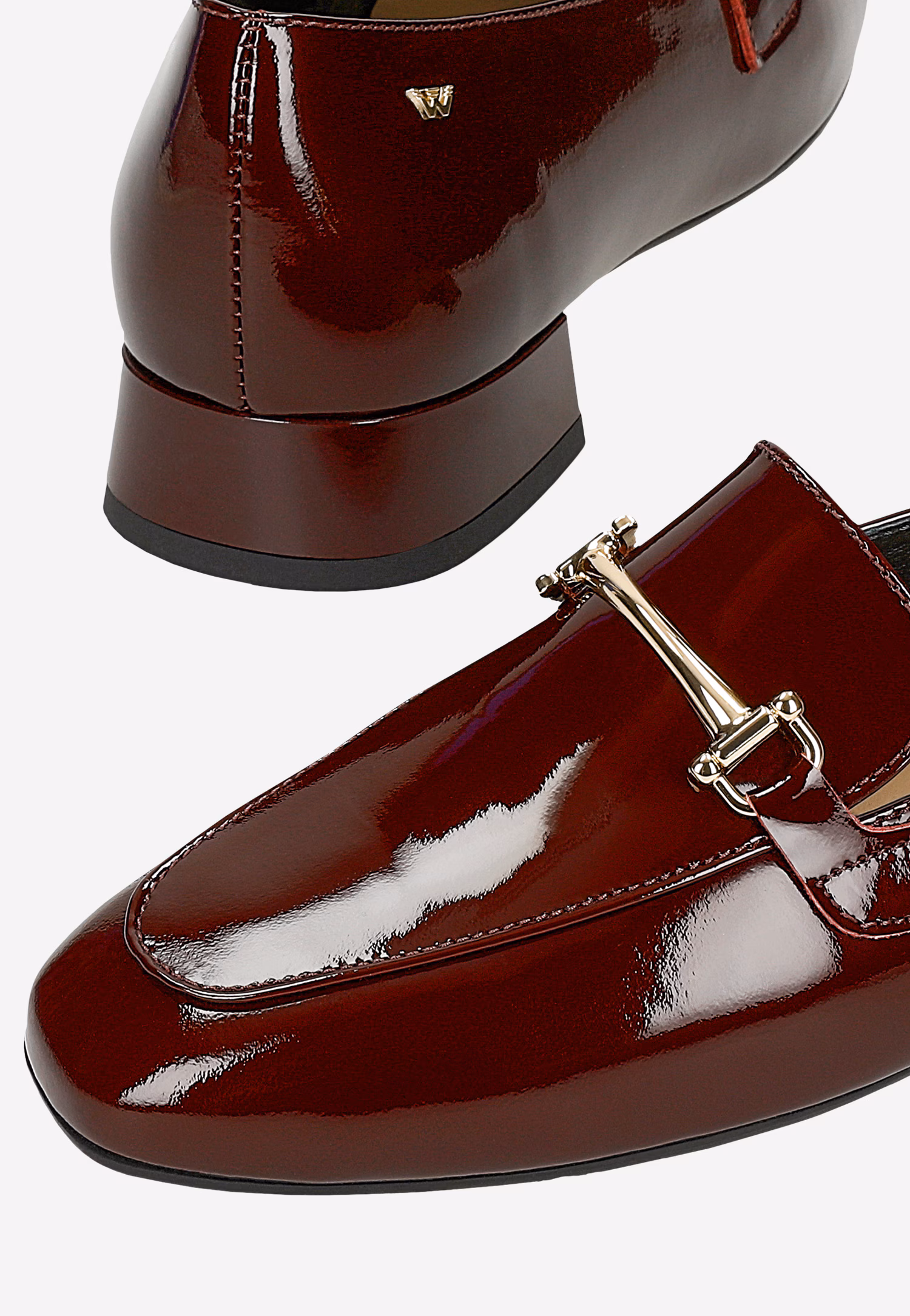 Bordowe lakierowane mokasyny damskie na niskim obcasie