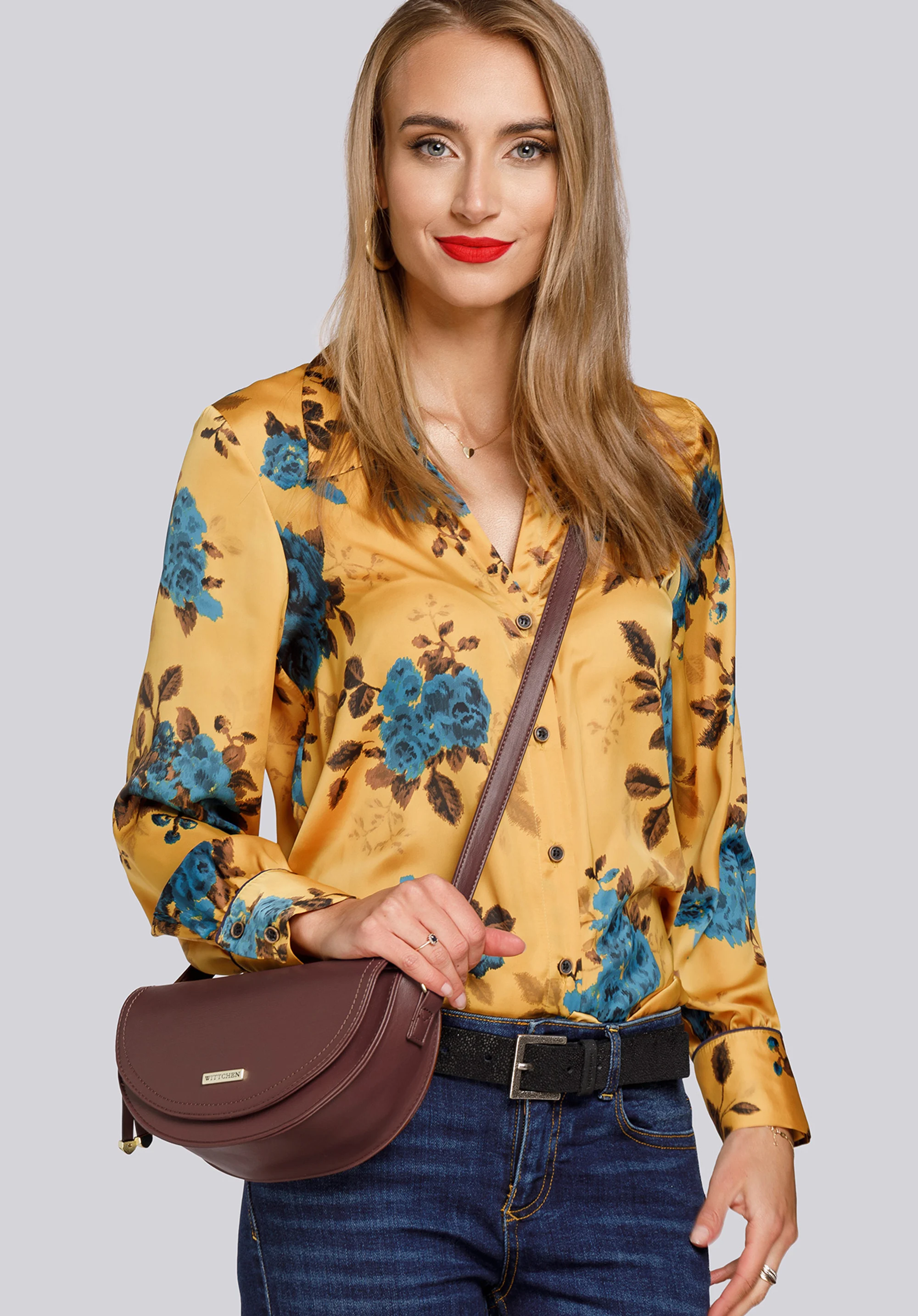 Damska listonoszka z rzemykiem