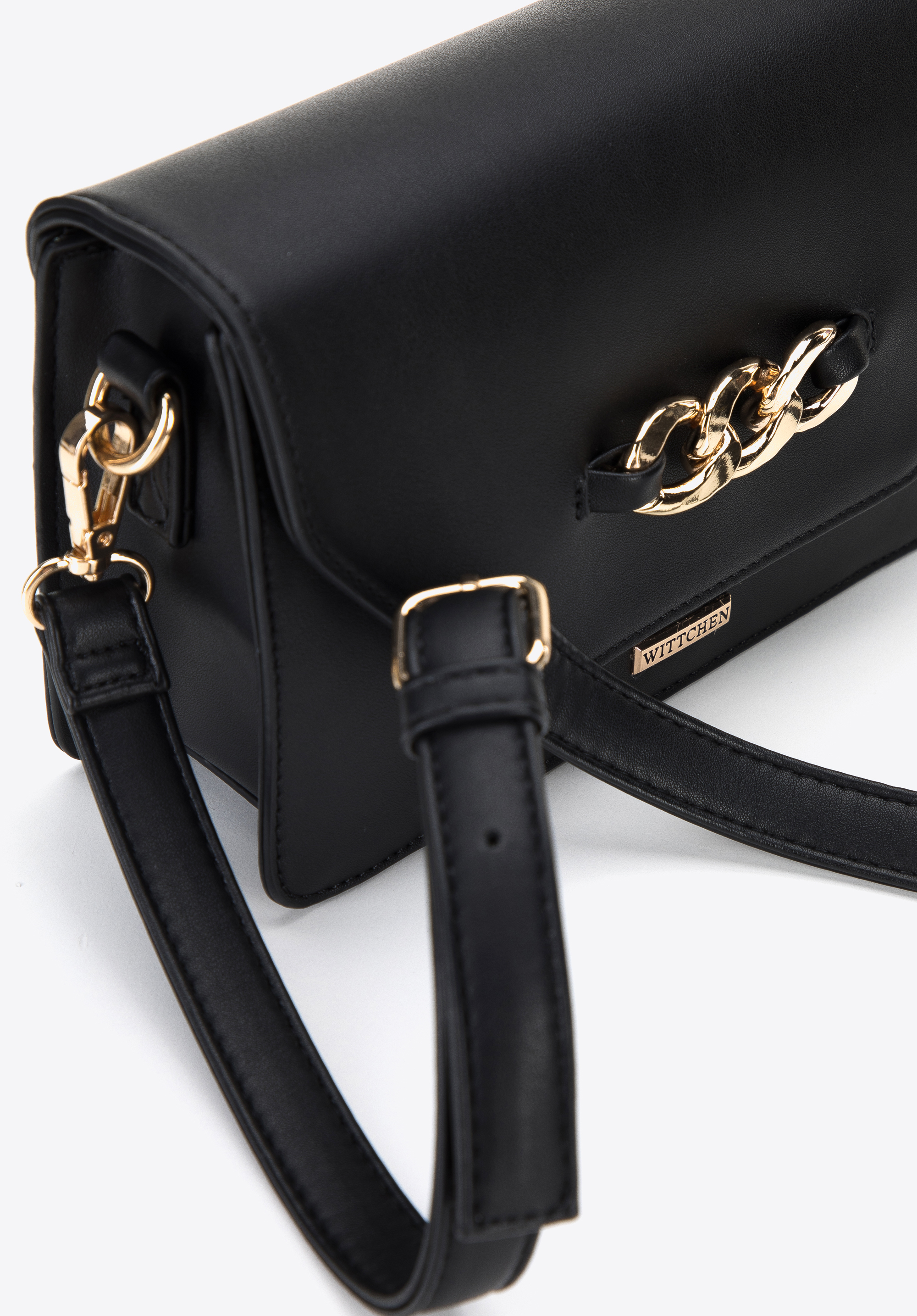 Damska listonoszka z łańcuchem na klapie