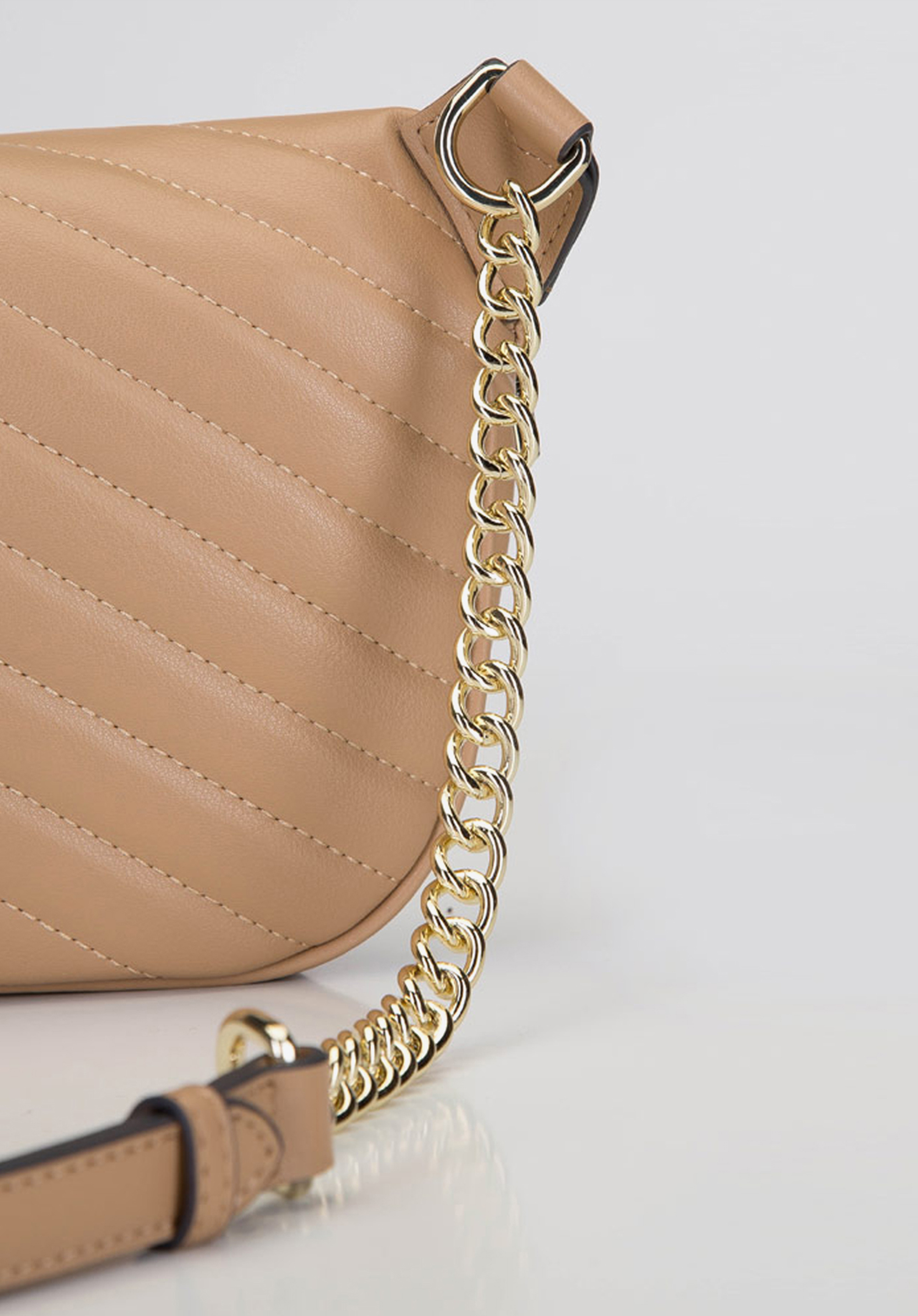 Damska torebka nerka skórzana z ukośnym pikowaniem