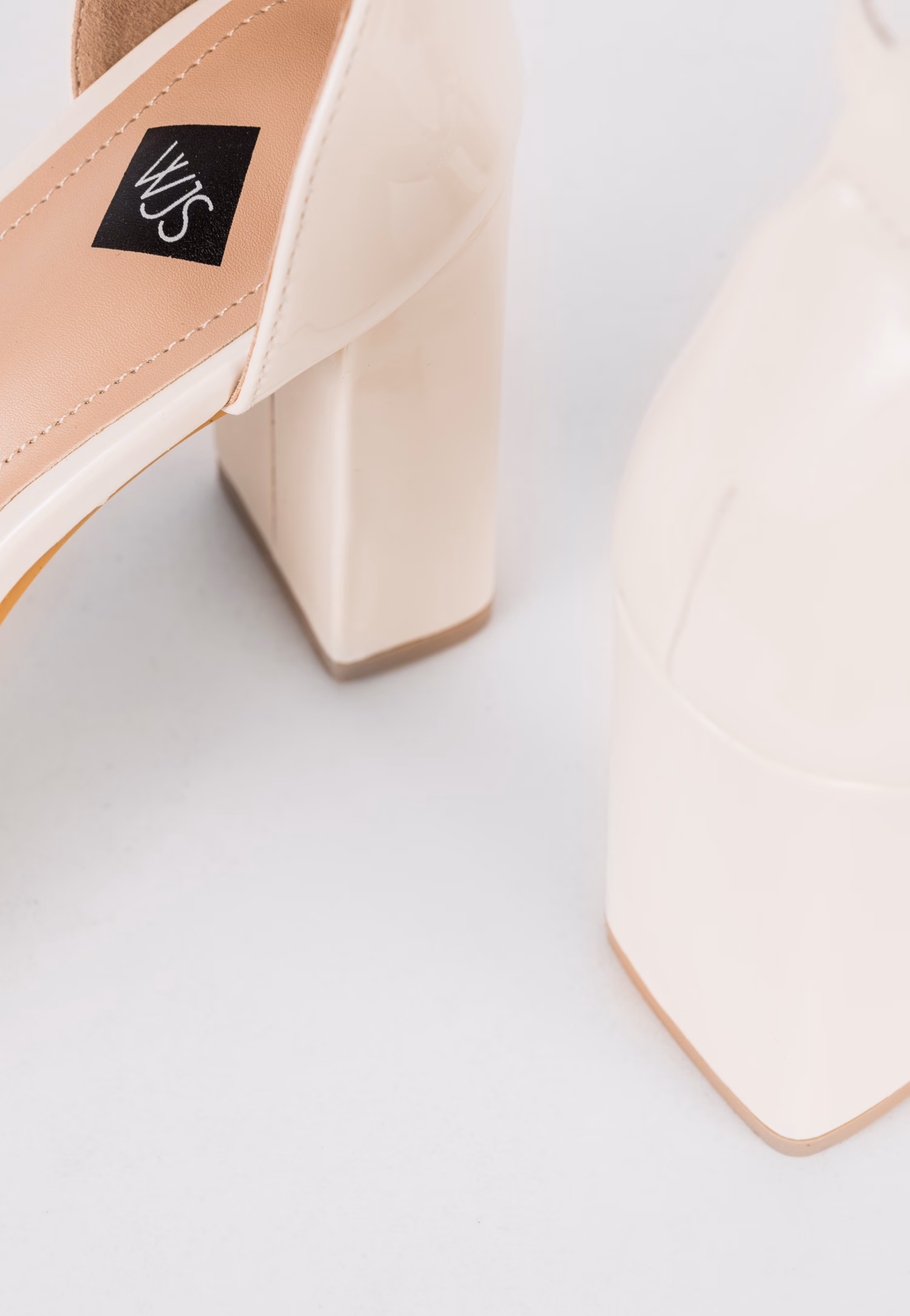 WJS beżowe sandały damskie z kryształkami