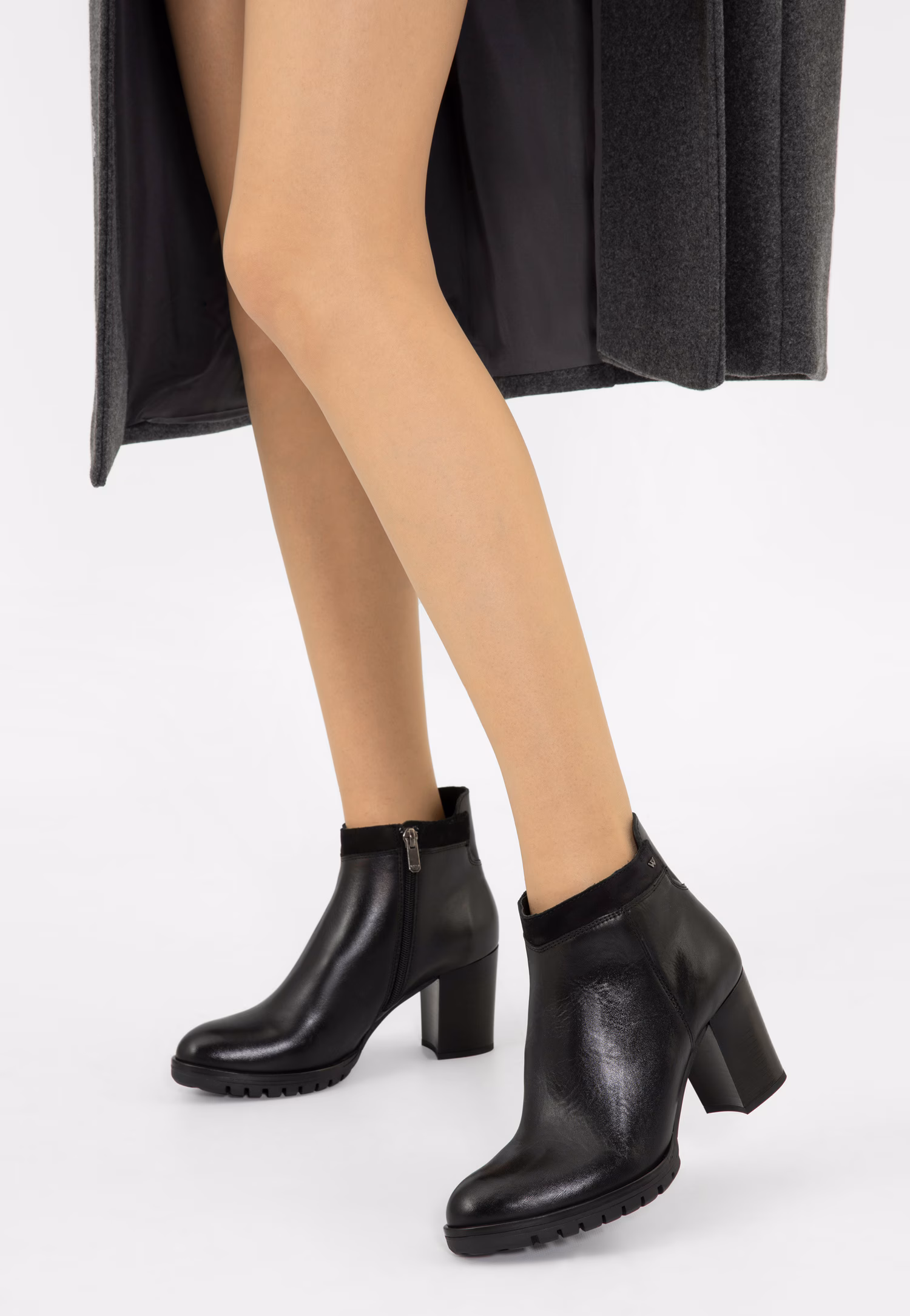 Czarne eleganckie botki damskie na zimę