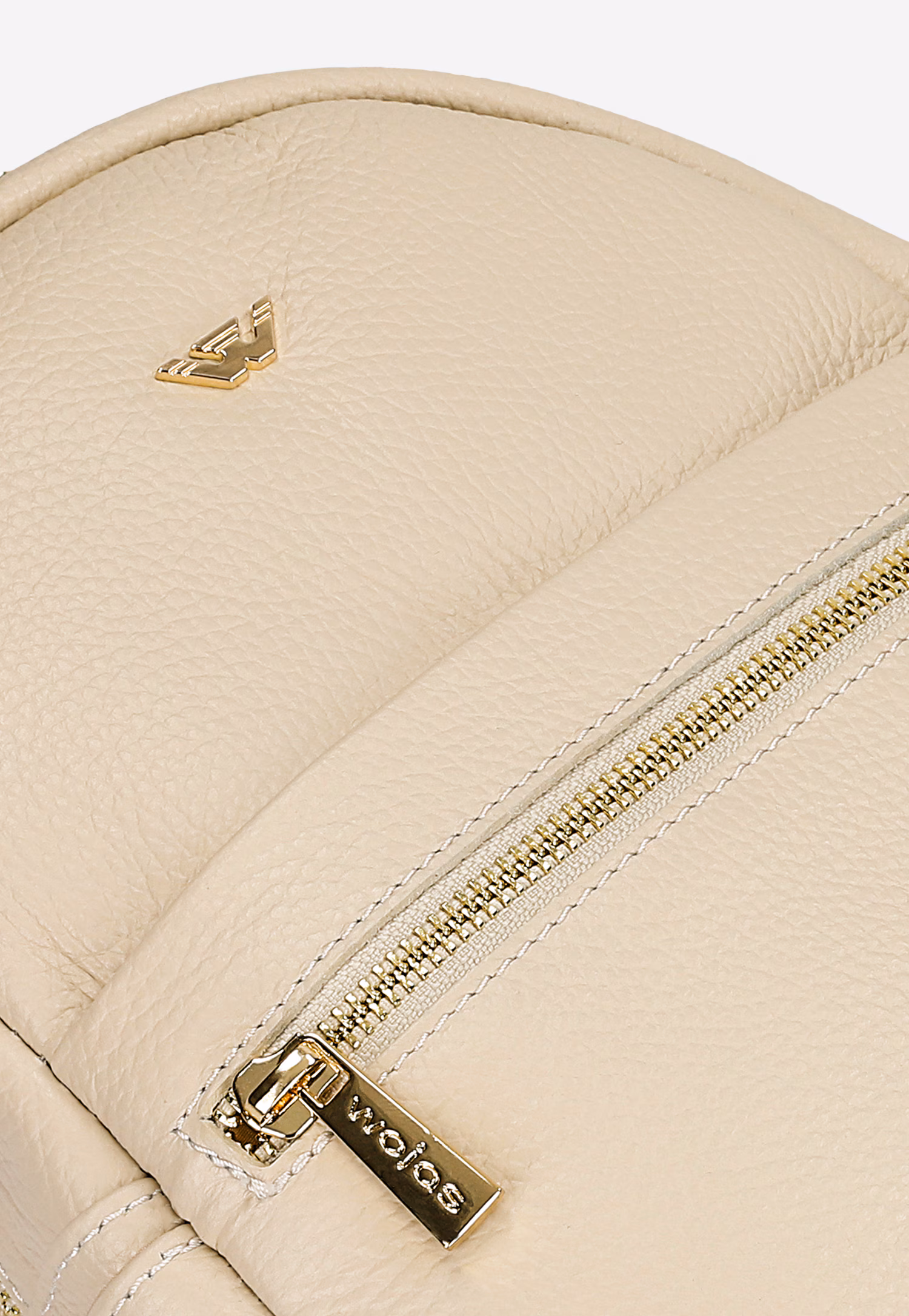 Mały beżowy plecak miejski ze skóry licowej