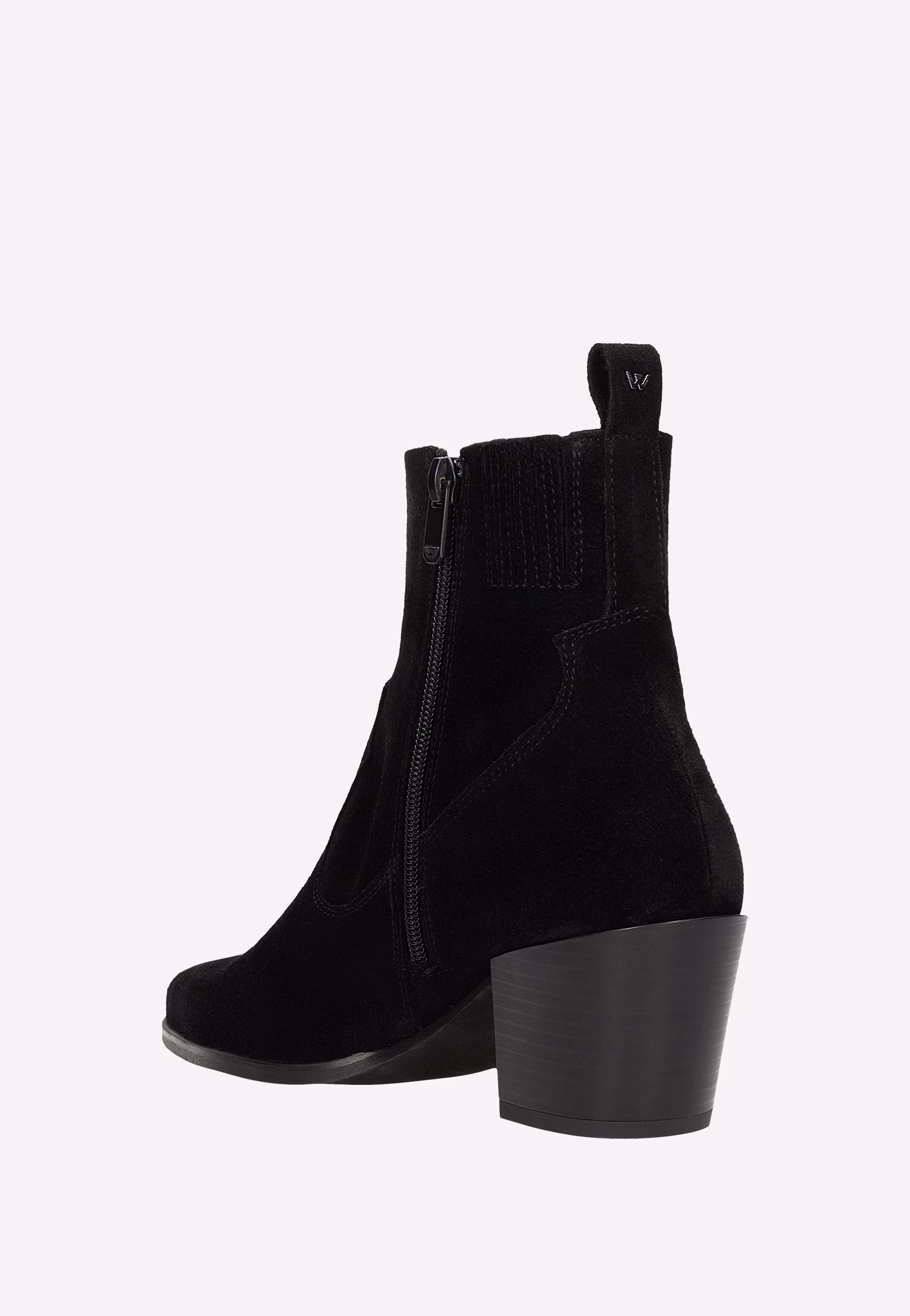 Brązowe kowbojki  na charakterystycznym obcasie