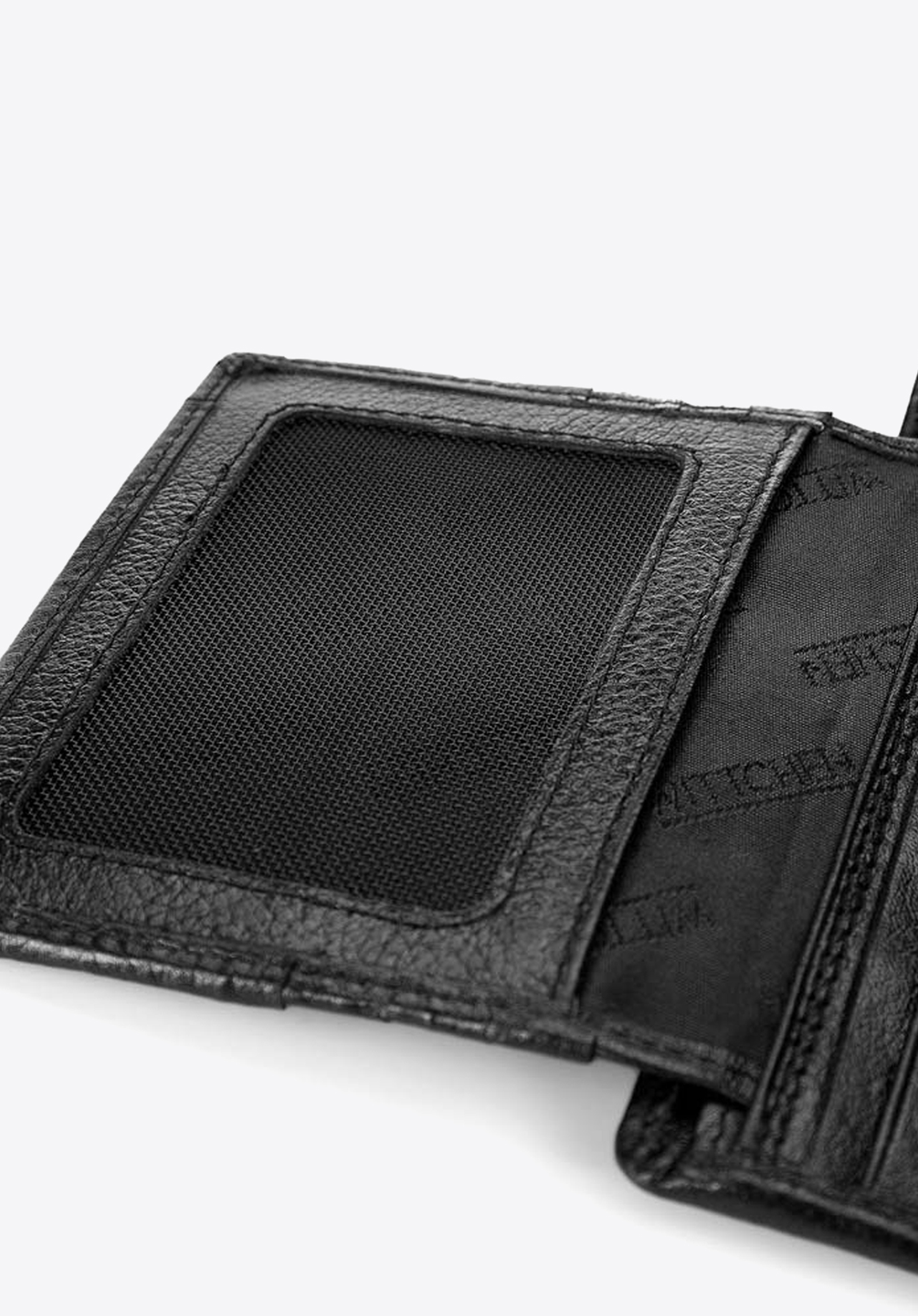 Męski portfel skórzany z wykładanym panelem