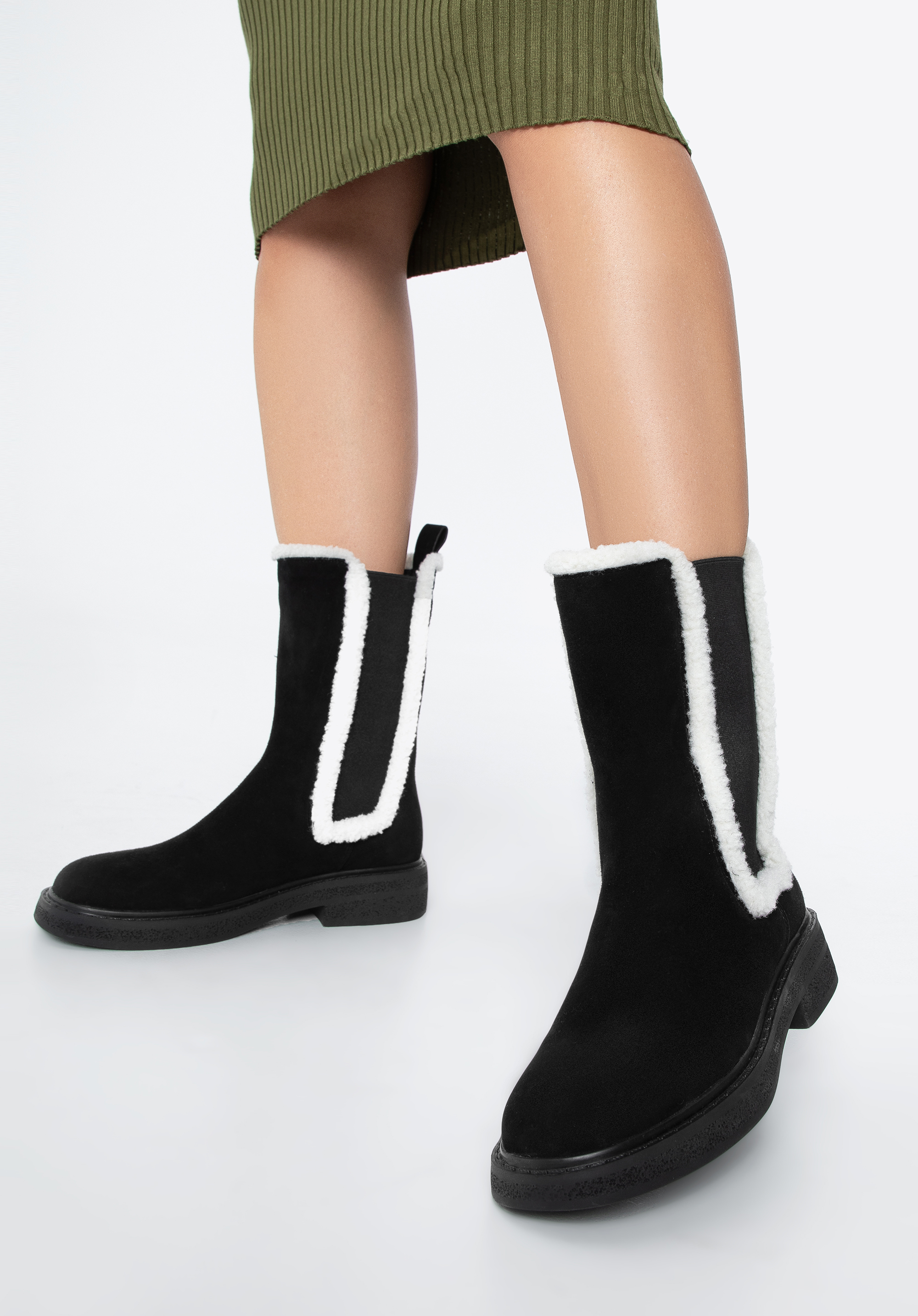 Damskie sztyblety zamszowe ze sztucznym kożuszkiem