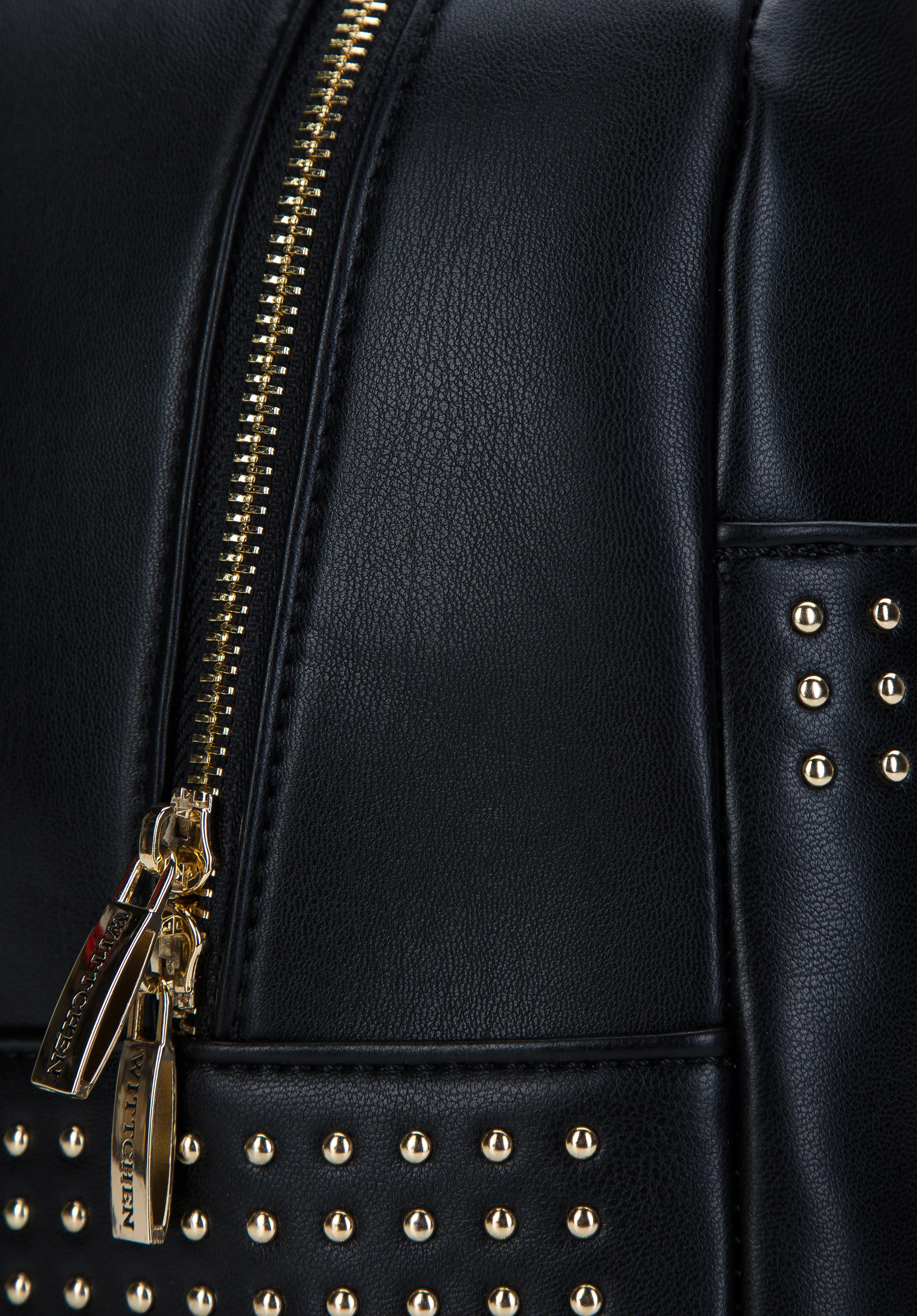 Damski plecak z ekoskóry z nitami