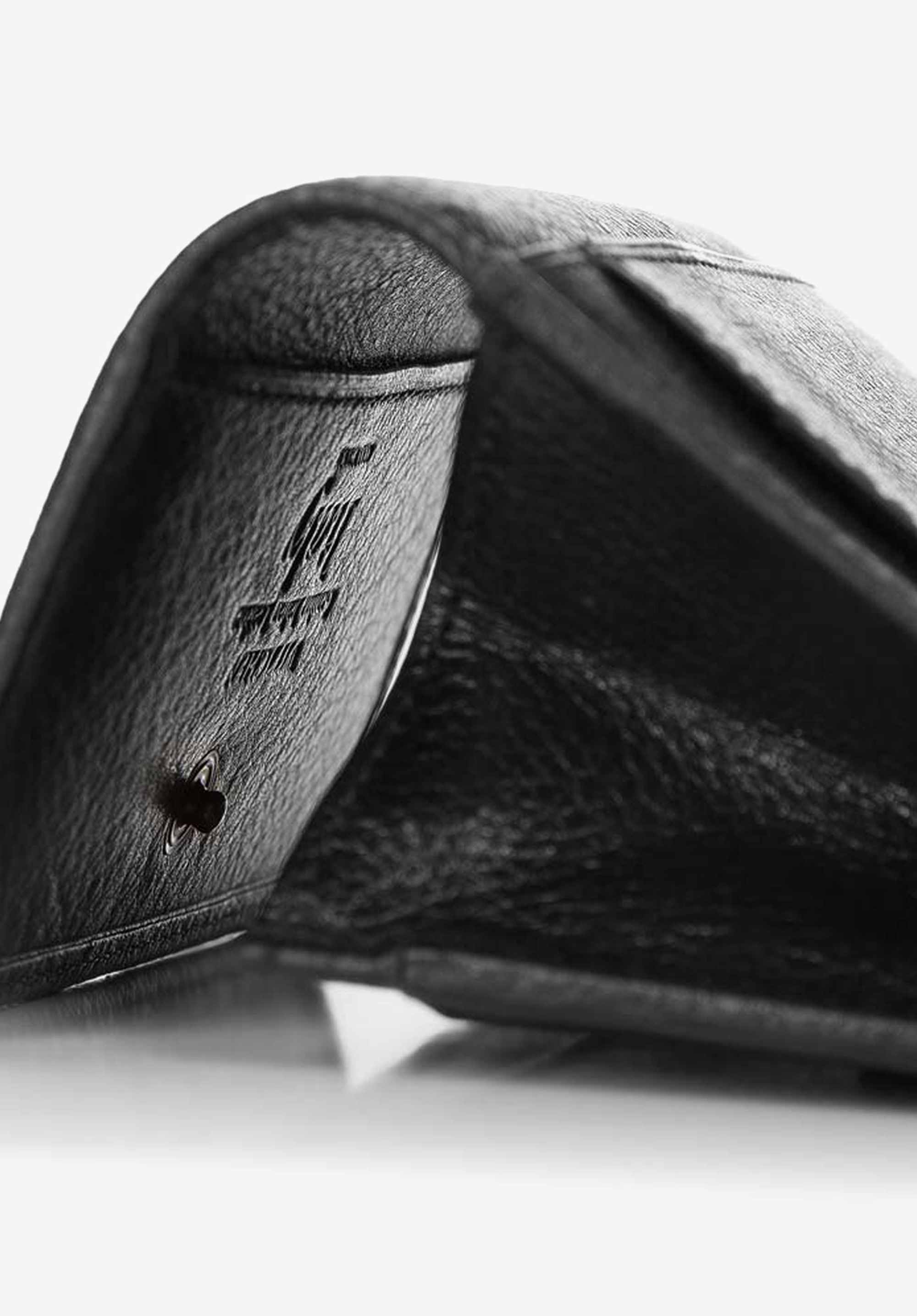 Portfel skórzany mały na zatrzask