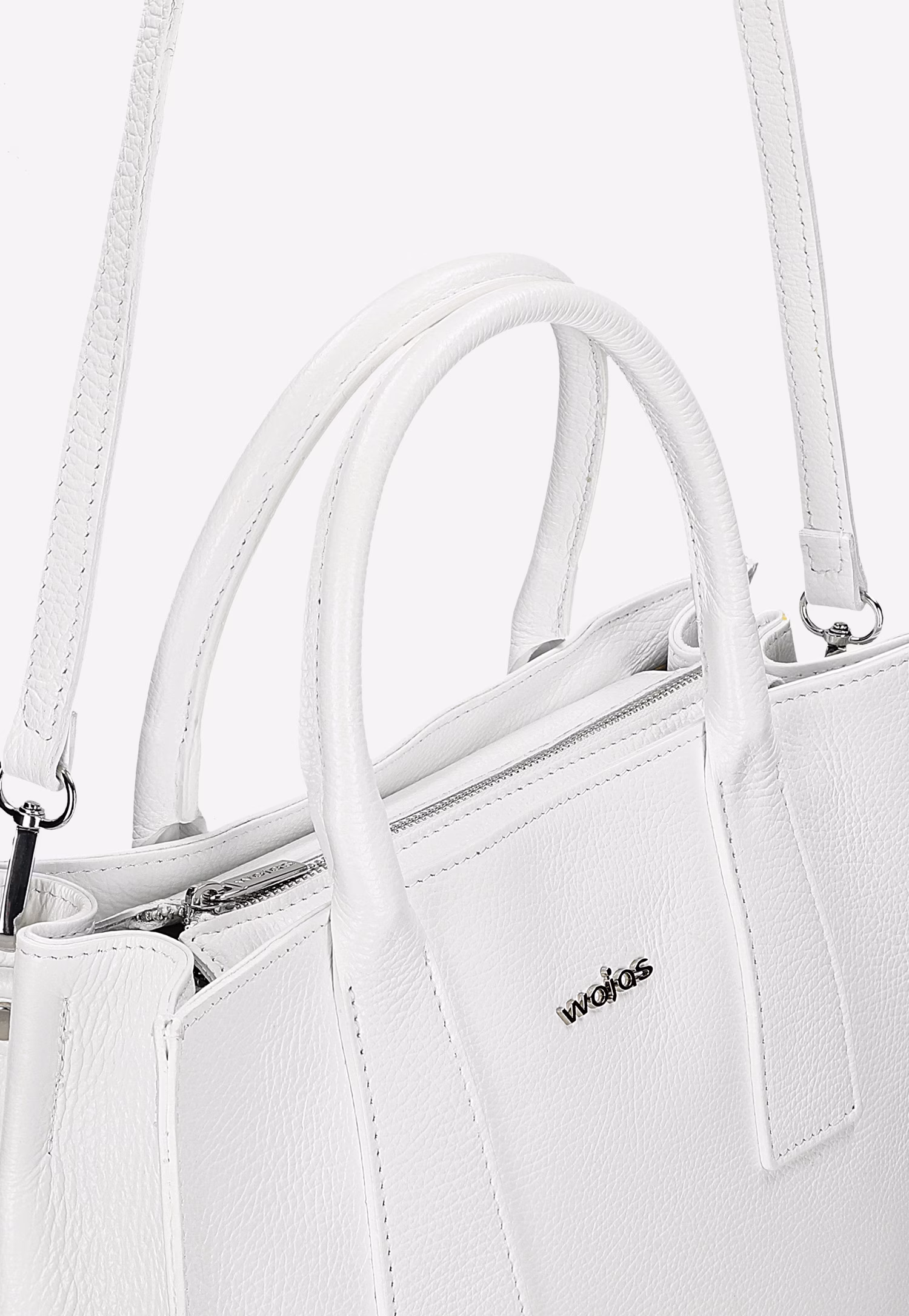 Mały skórzany kuferek damski w kolorze białym