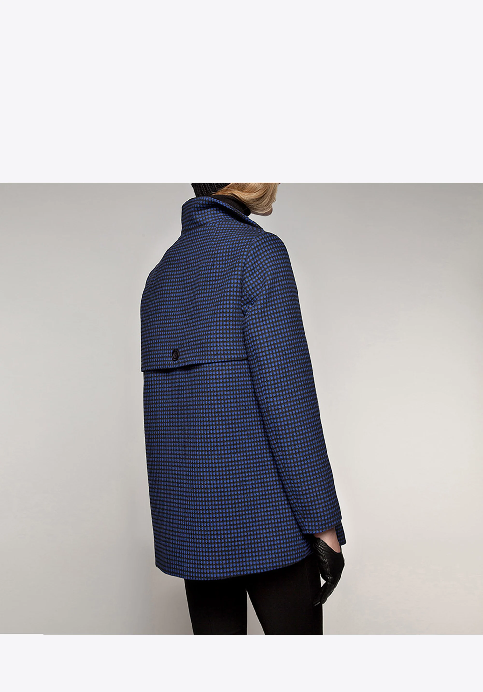 Damska kurtka w kratę