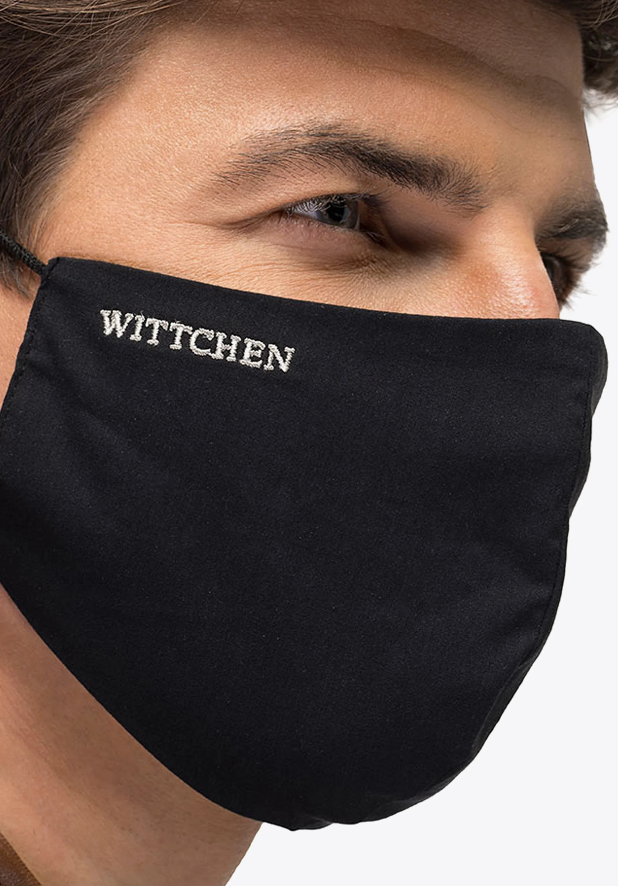 Maseczka bawełniana profilowana z białym logo