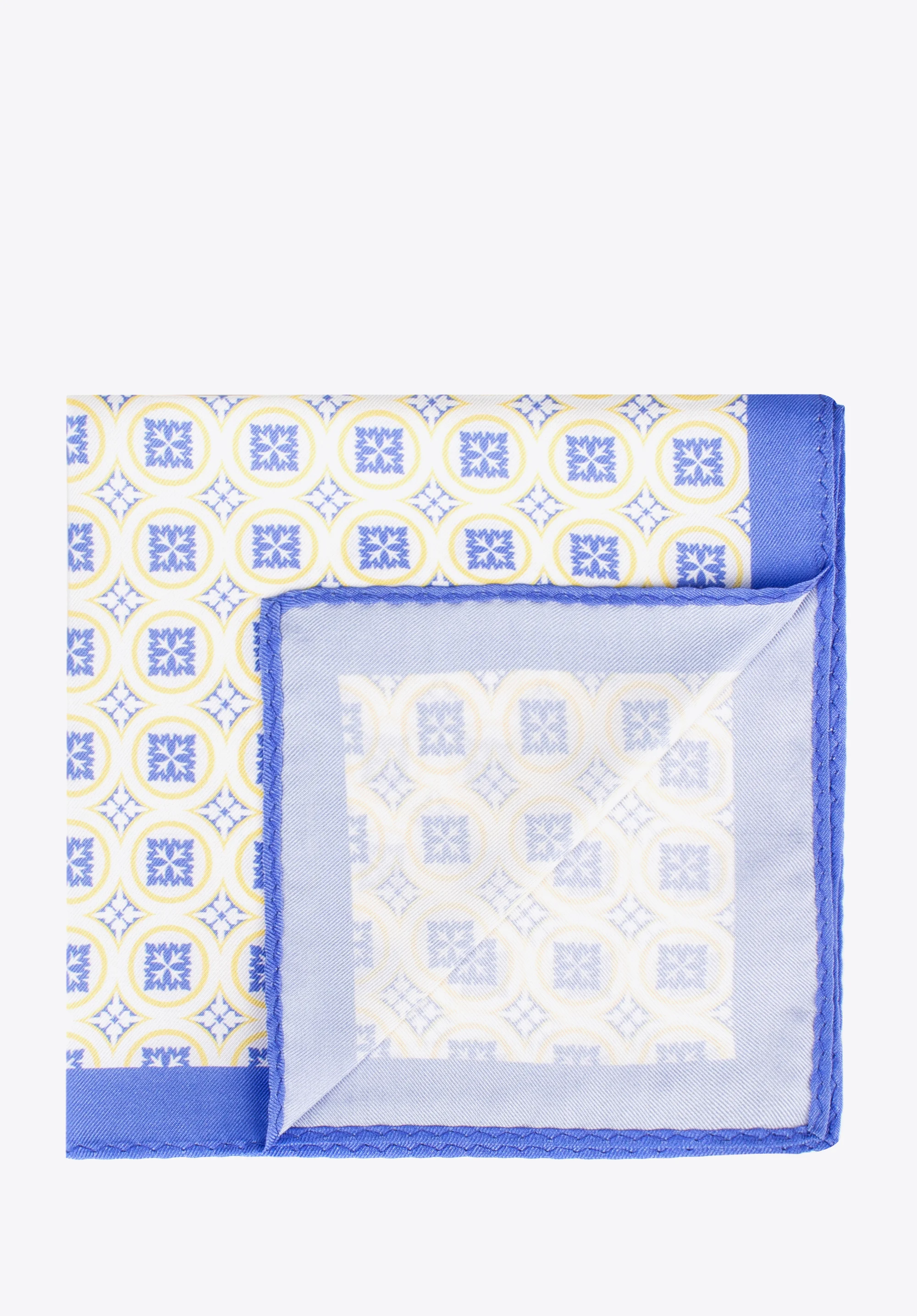 Poszetka z jedwabiu we wzory