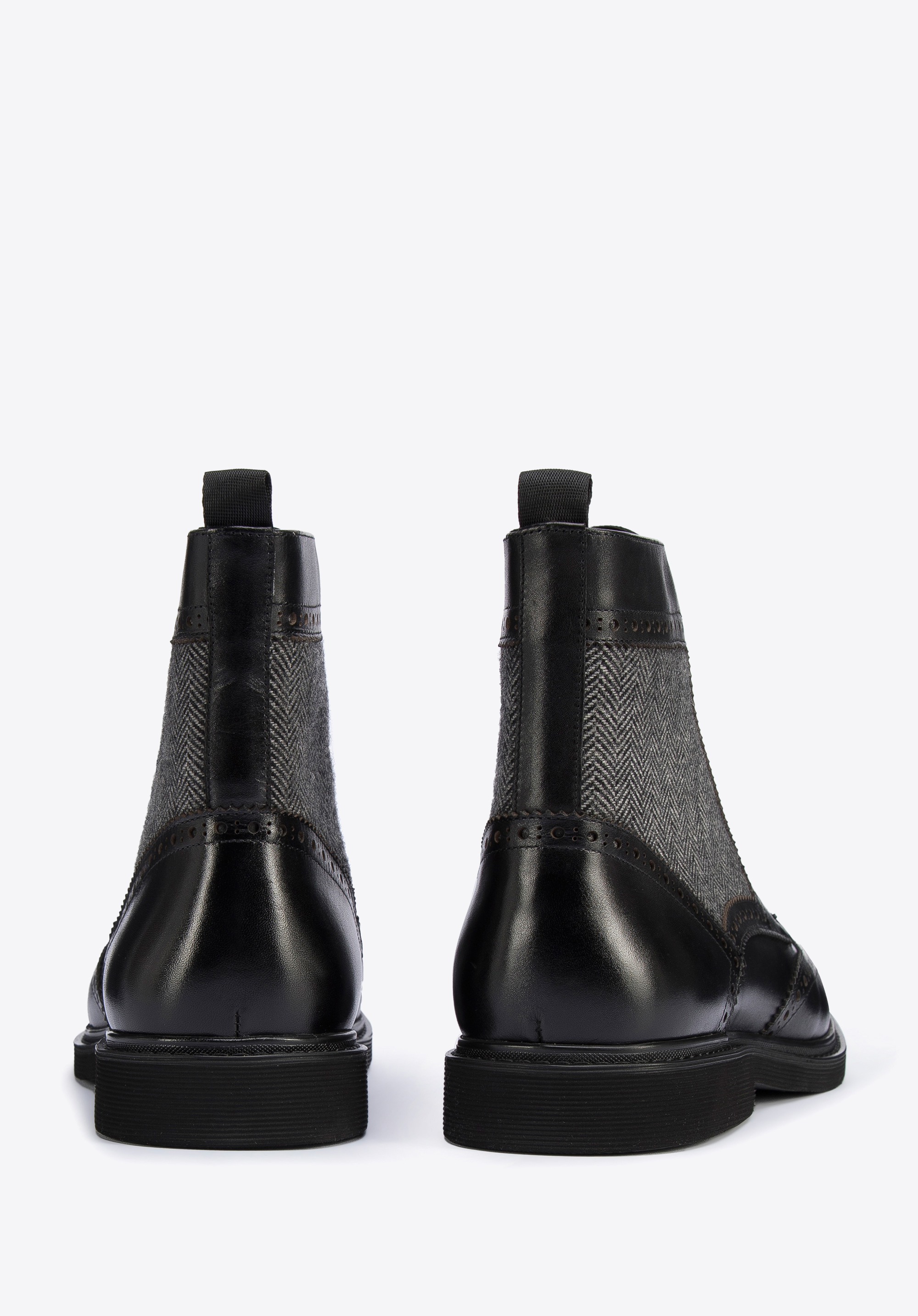 Męskie trzewiki ze skóry z motywem w jodełkę