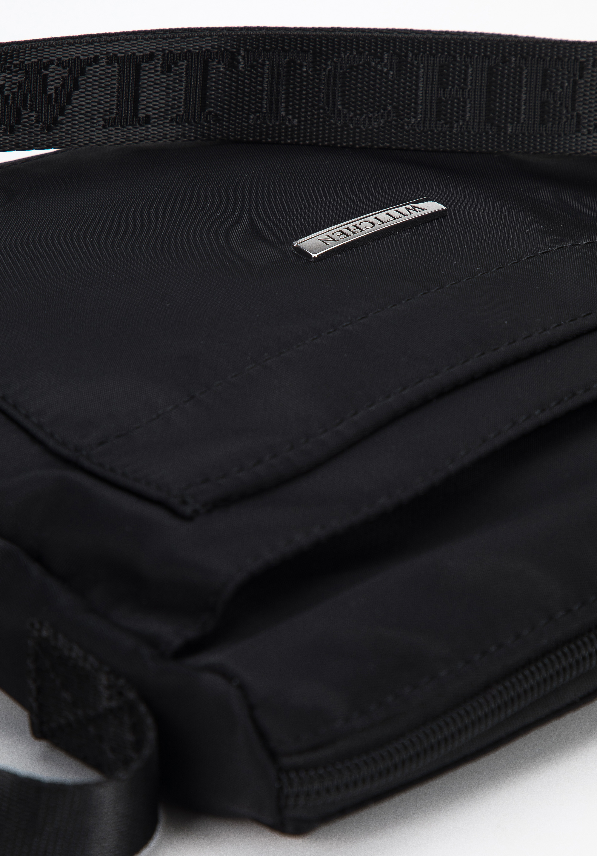 Damska listonoszka z nylonu z krytą kieszenią