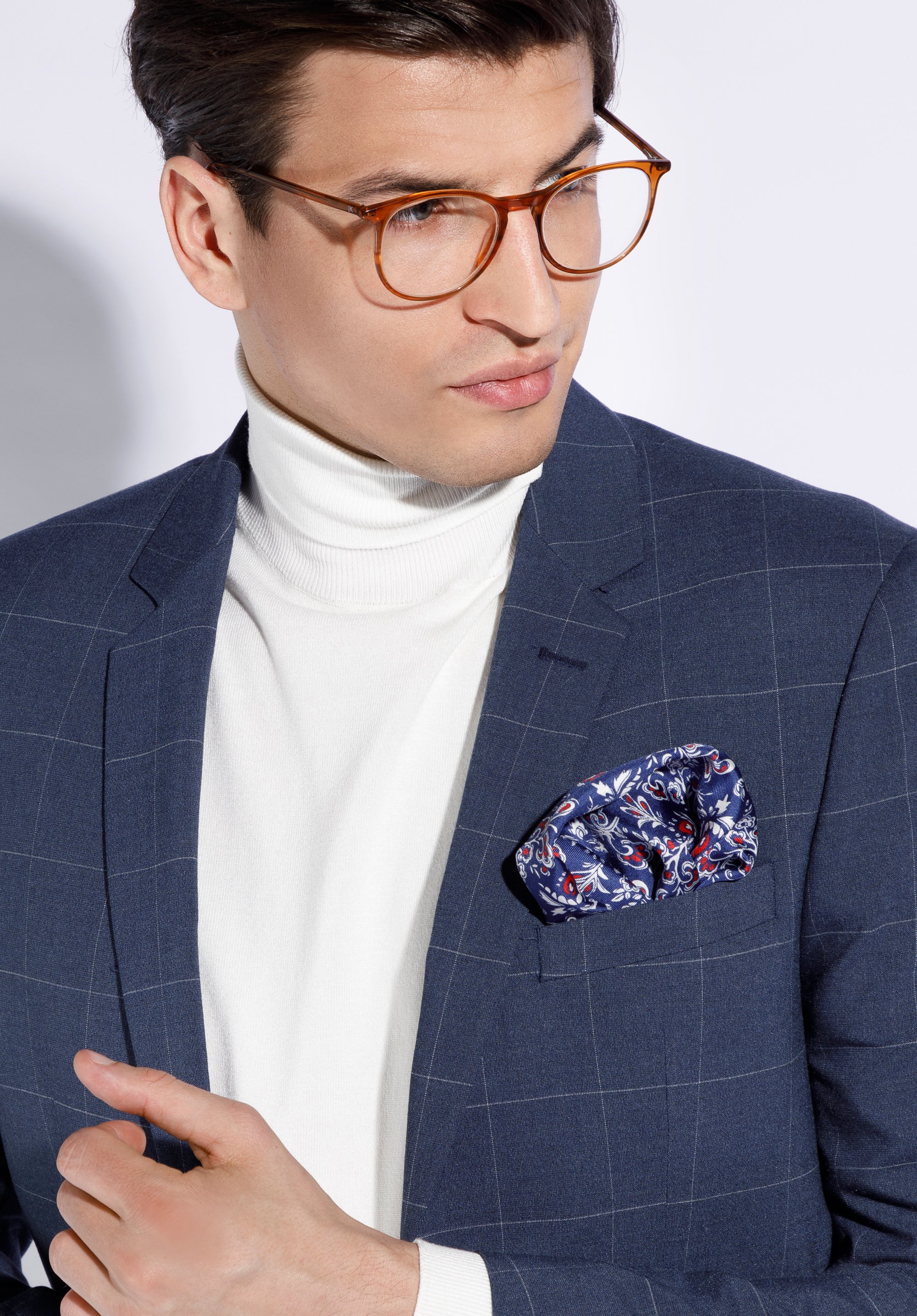 Poszetka jedwabna we wzory