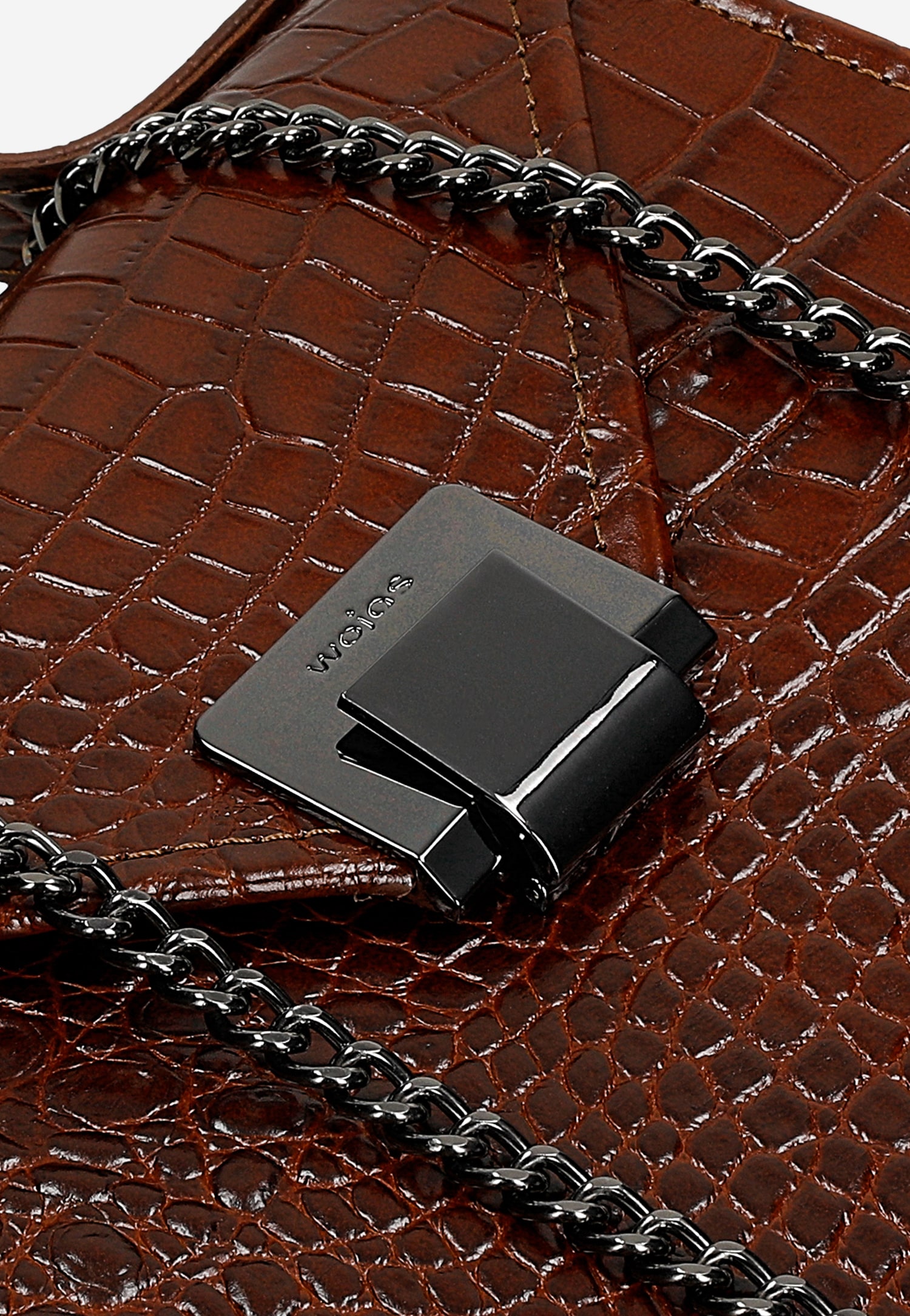 Brązowa torebka damska z tłoczonej skóry